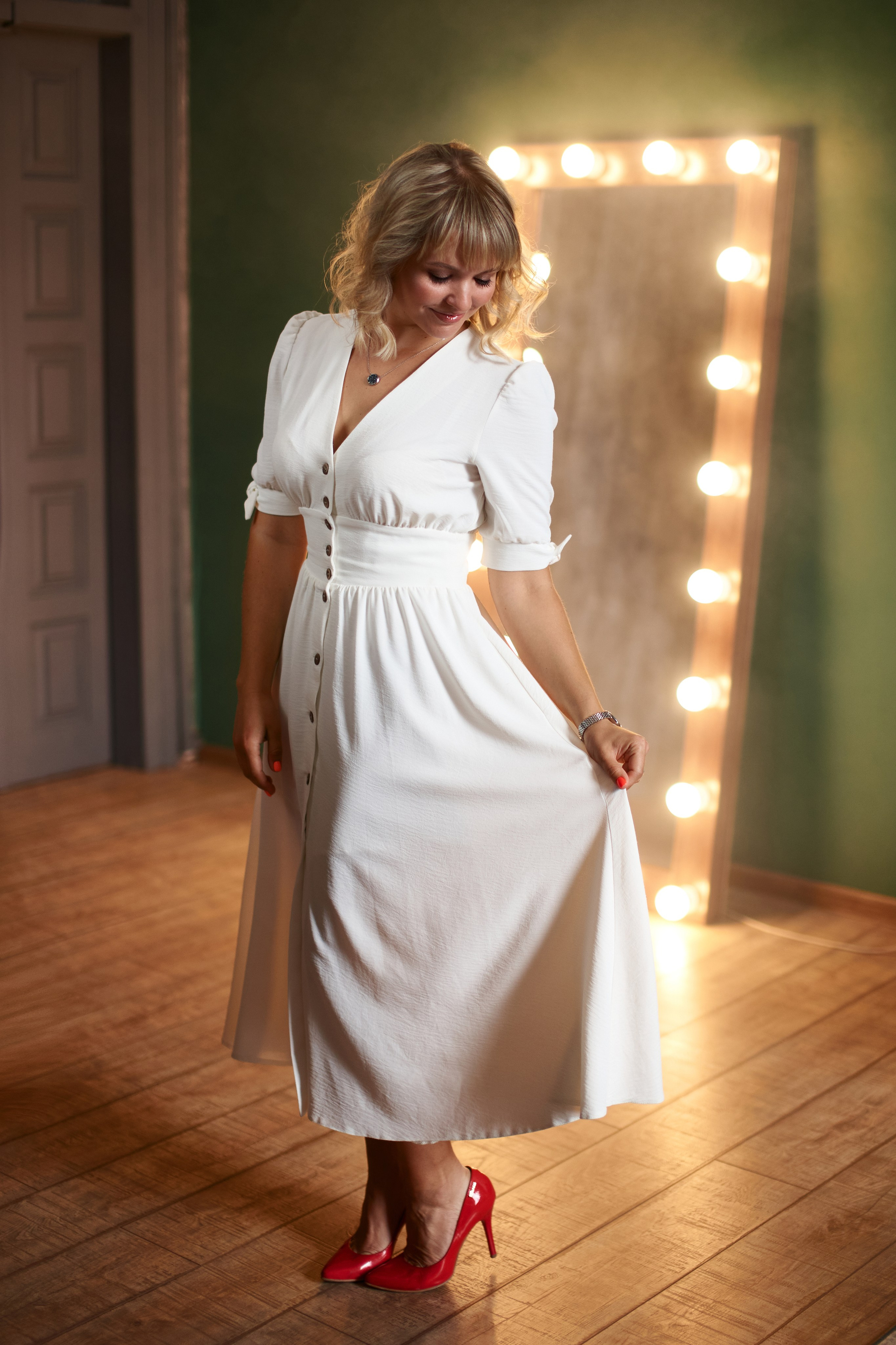 Портреты для Юли в интерьерной студии. Репортажный и женский фотограф в Новосибирске