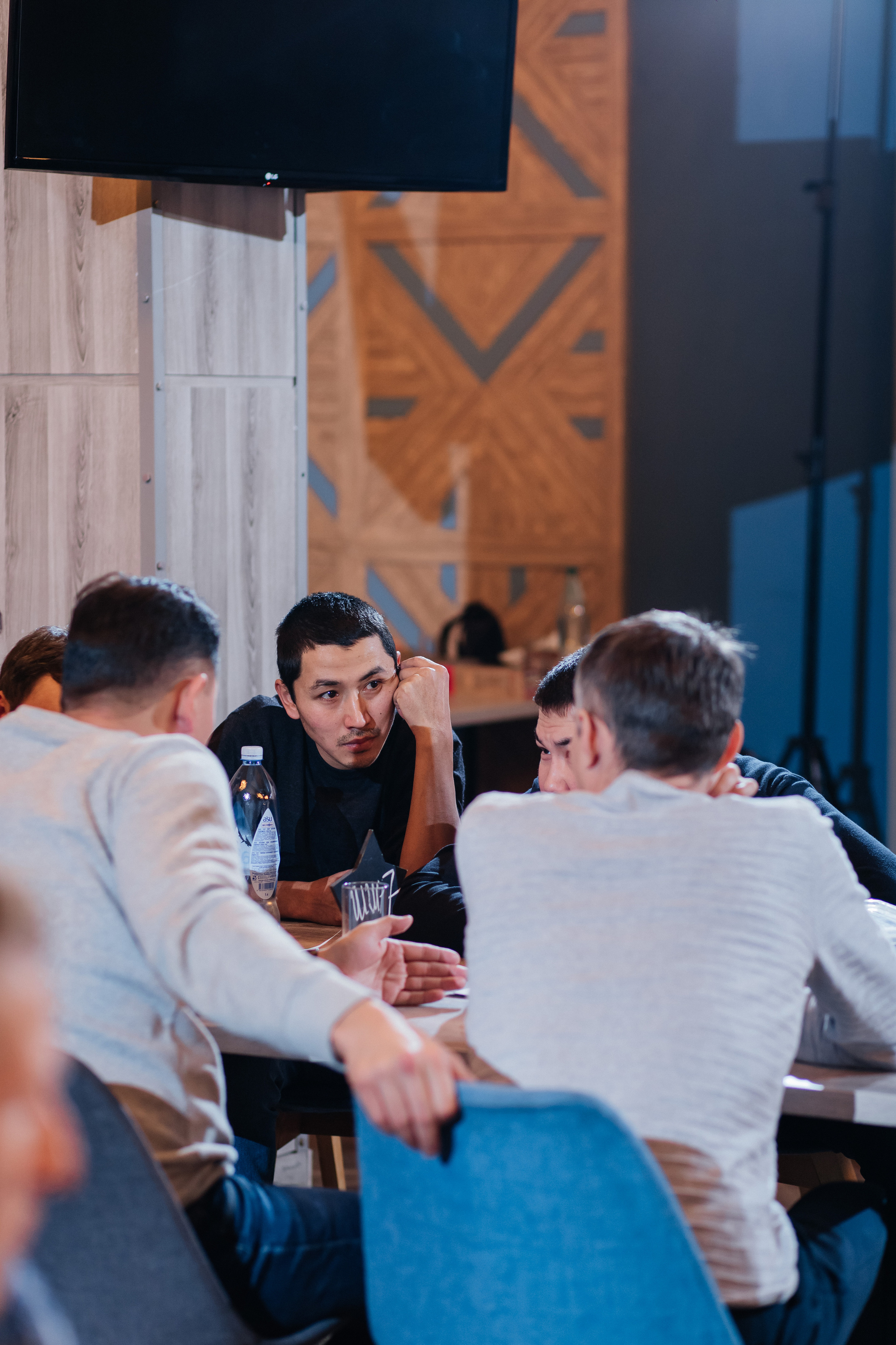 OTIS. Профессиональный фотограф в городе Астана/Алматы Даурен Сембаев