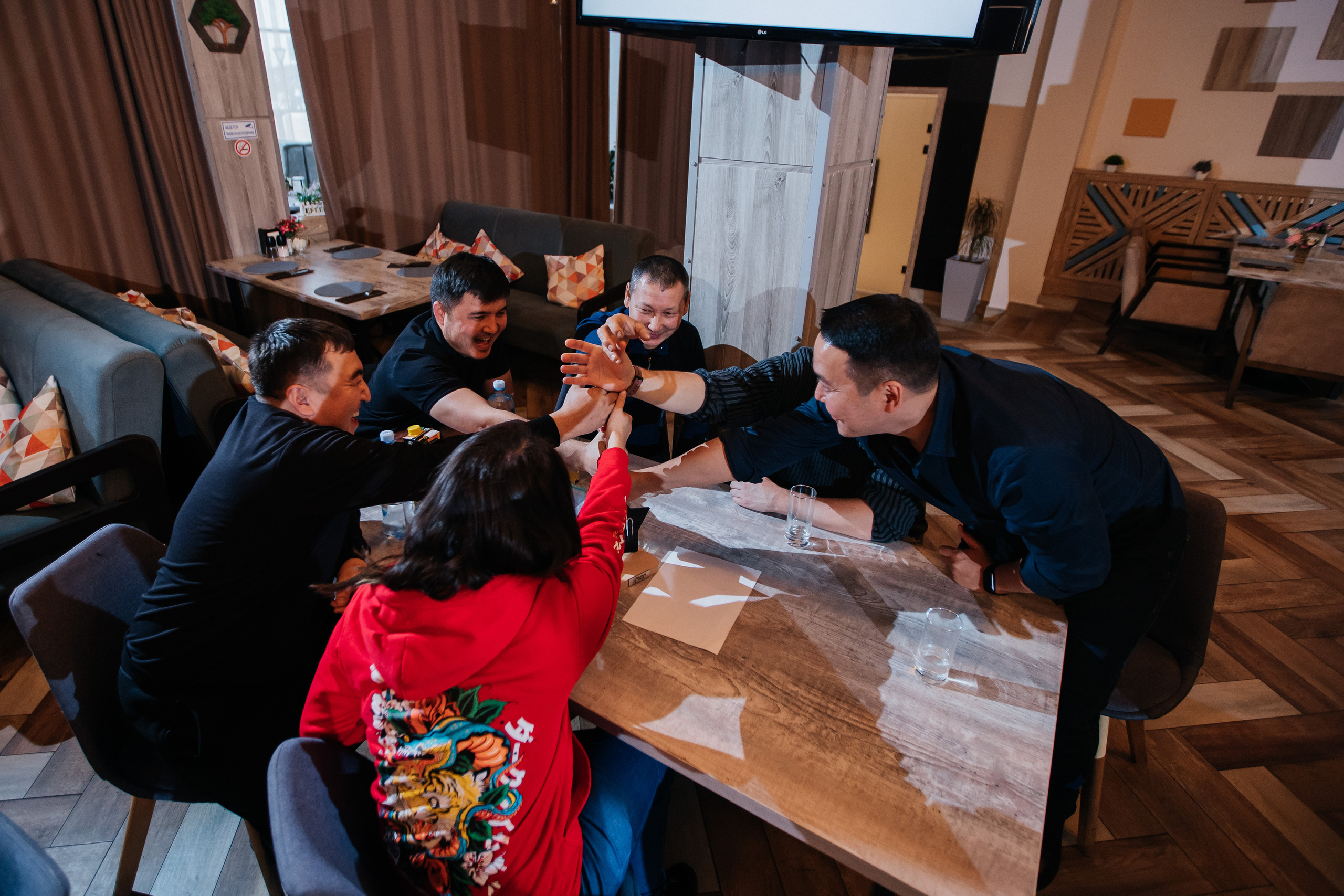 OTIS. Профессиональный фотограф в городе Астана/Алматы Даурен Сембаев