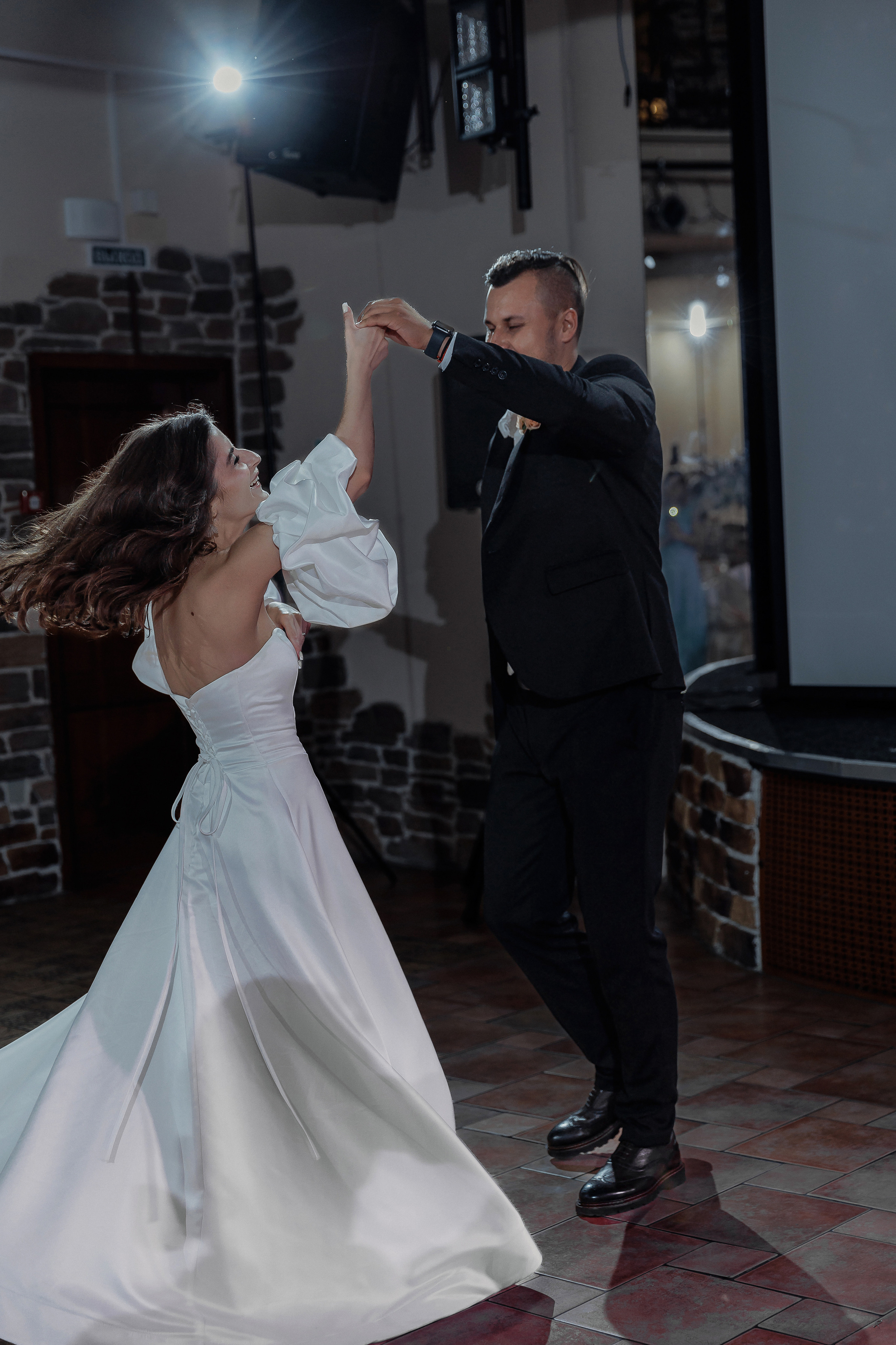 Фотосъёмка свадьбы во Владимире и Москве. Свадебный репортажный фотограф во Владимире Евгений Топаз