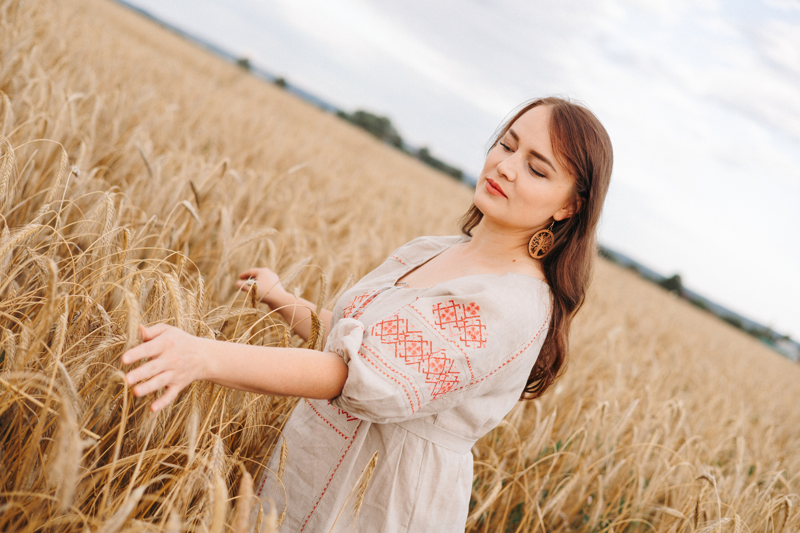 Оксана в пшеничном поле. Ваш фотограф