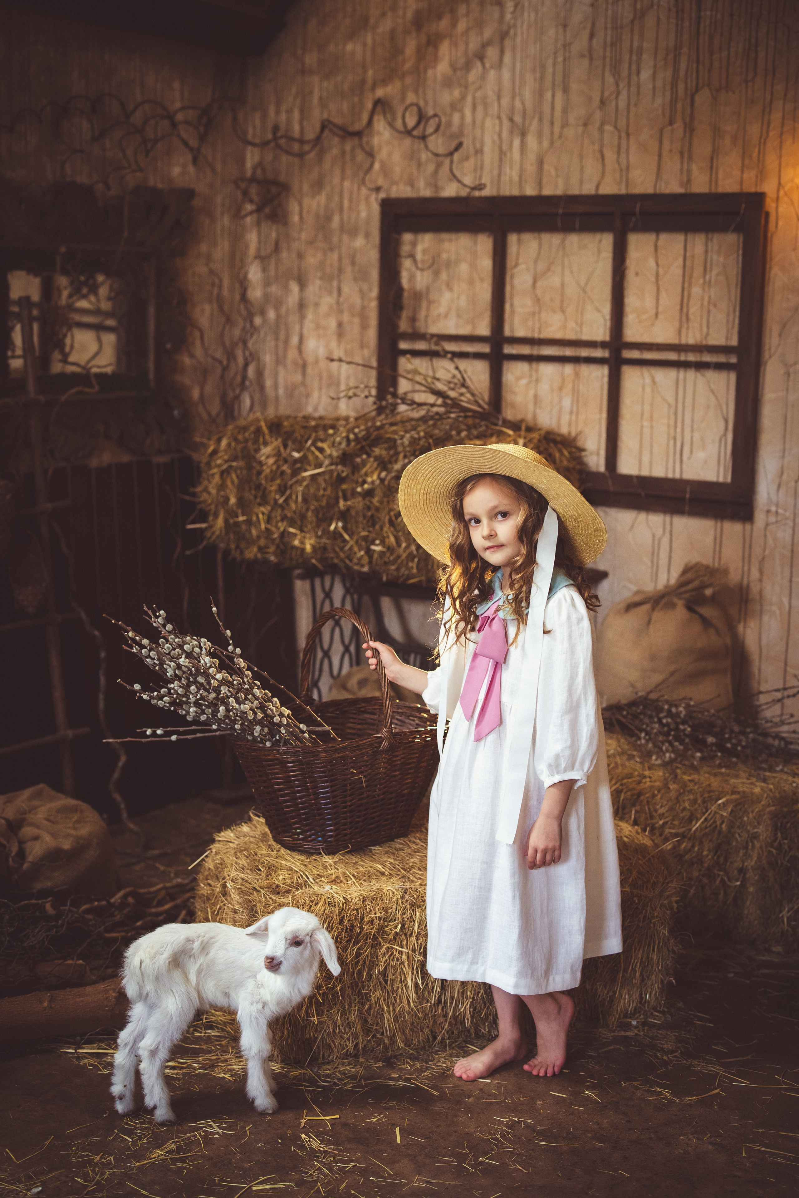 Пасхальный фотопроект с козочкой и утятами, в фотостудии «Эль» 2024 г. Семейный и детский фотограф в Краснодаре Анна Трашкова