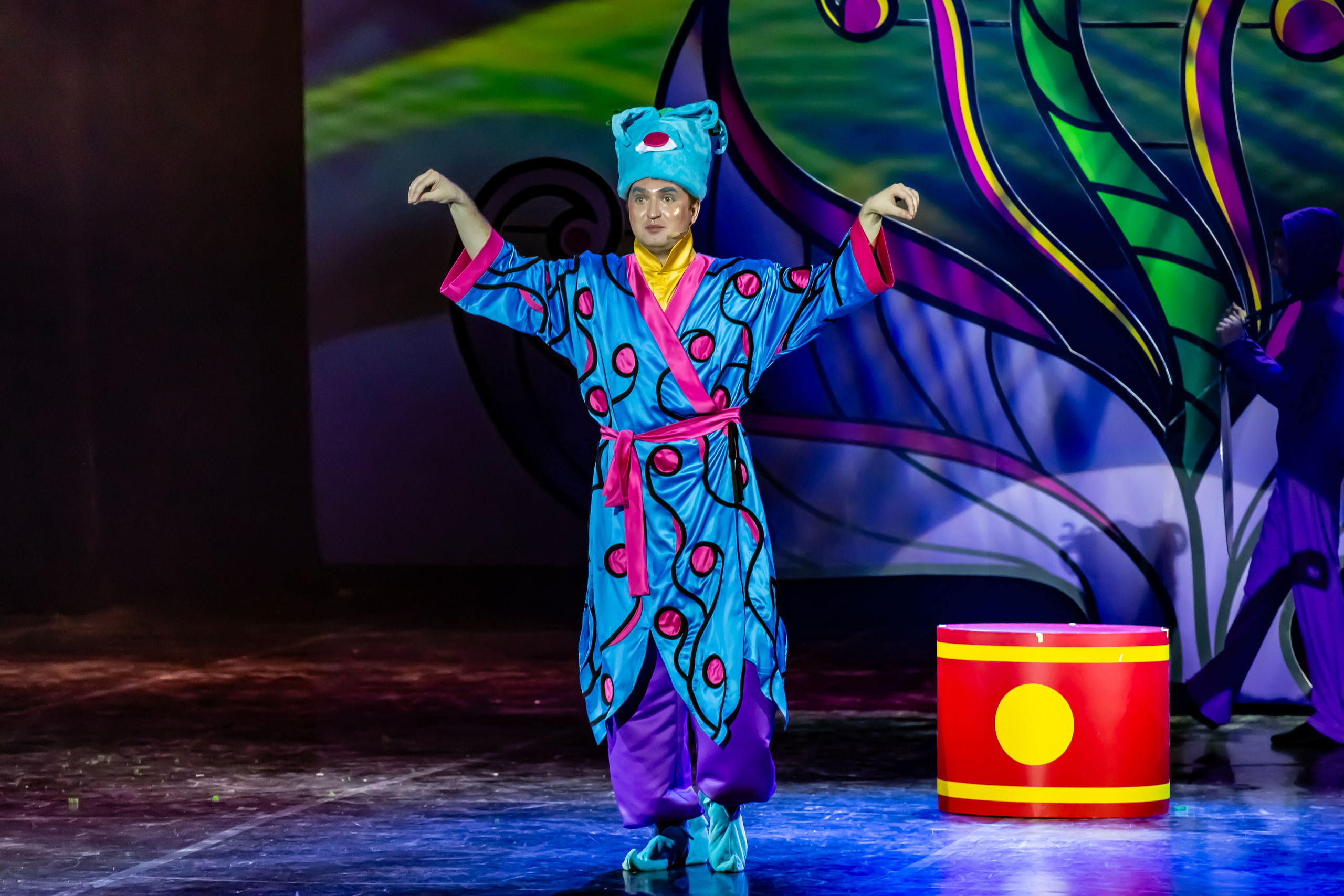 Мюзикл «Незнайка в царстве малюток» премьера Сочи солнышки и Сочи Соло. Фотограф в Сочи Юрий Шептаев