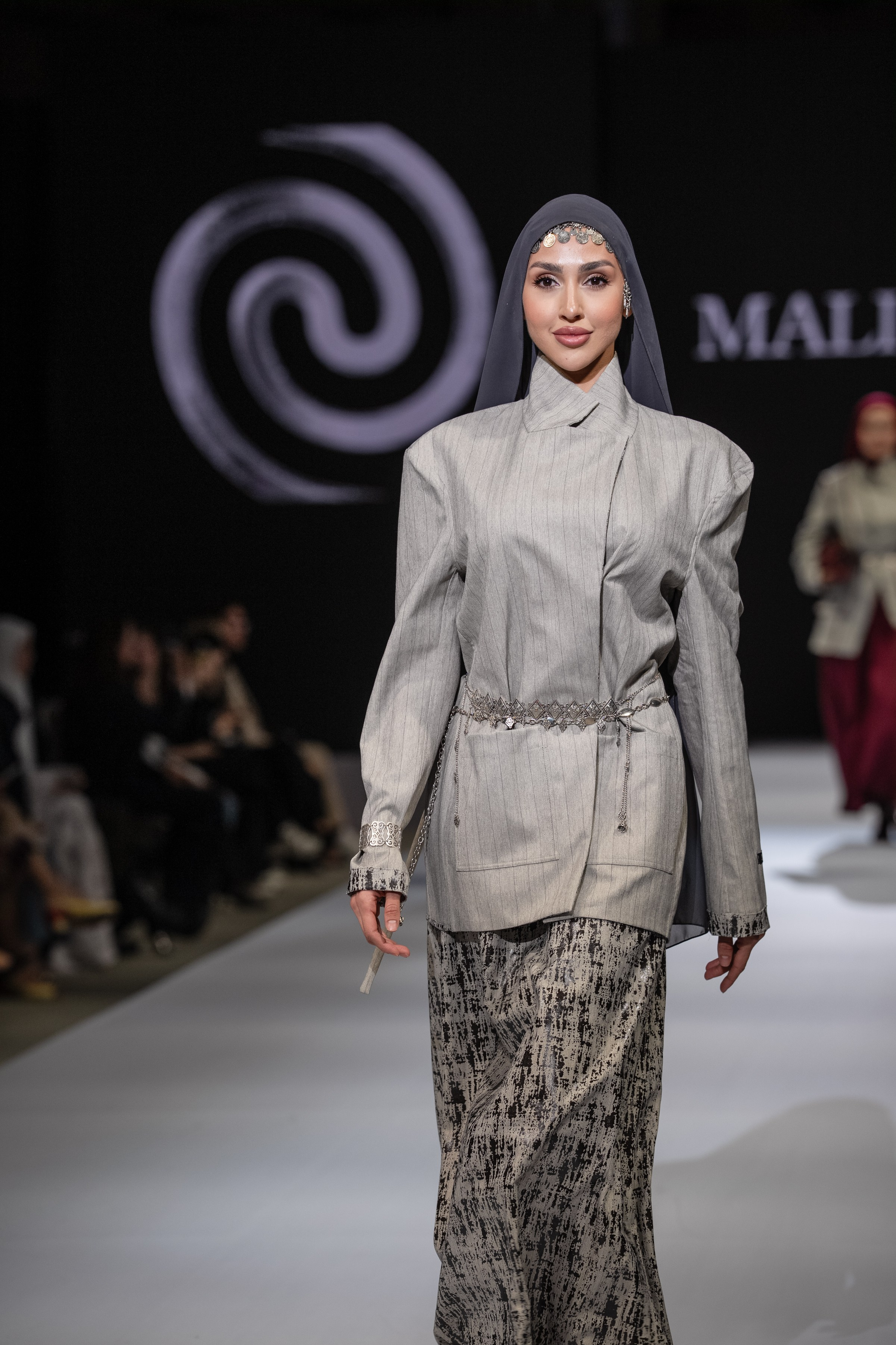 EURASIAN FASHION WEEK Malique. Сайт Алматинского НЮ АРТ, будуар и фэшн фотографа Дениса Карпенко