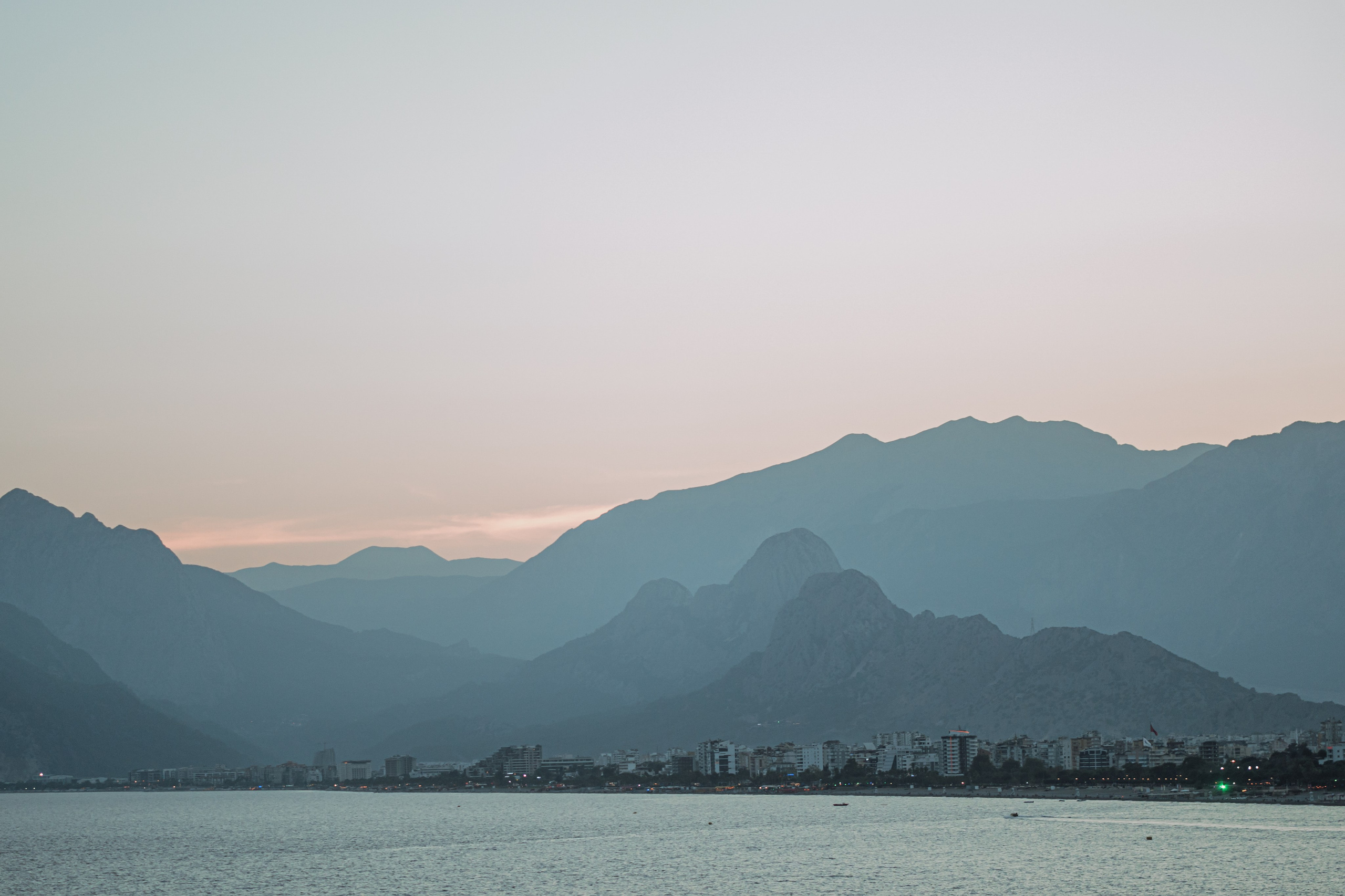 Antalya Akra. Wedding & Documentary Photographer based in Nuremberg — available across Europe & Turkey | Vitalii Nasonov