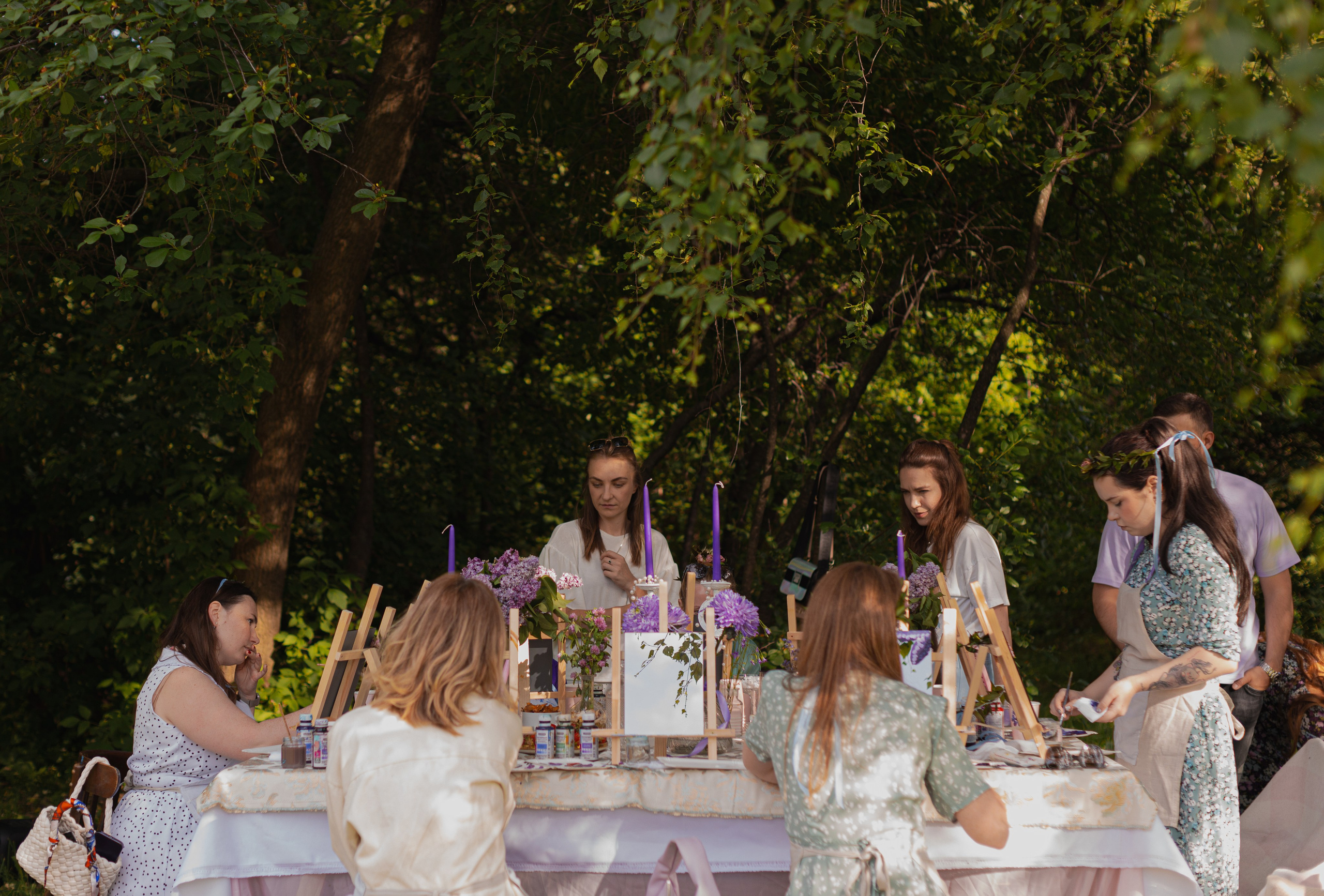 Мк Сирень на зеркале (девичник в парке). Анастасия Ракчеева Художник