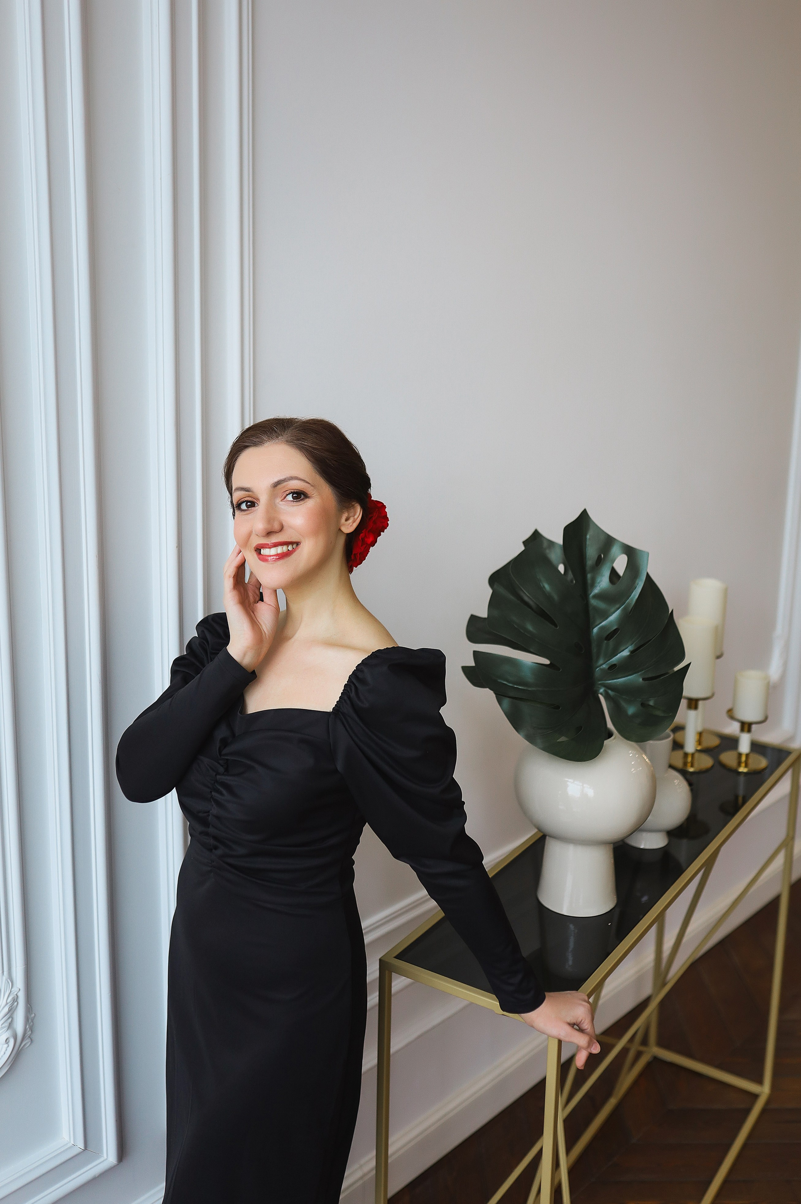 Нонна преподаватель испанского, автор курсов и книг. Визуал для эспертов и блогеров