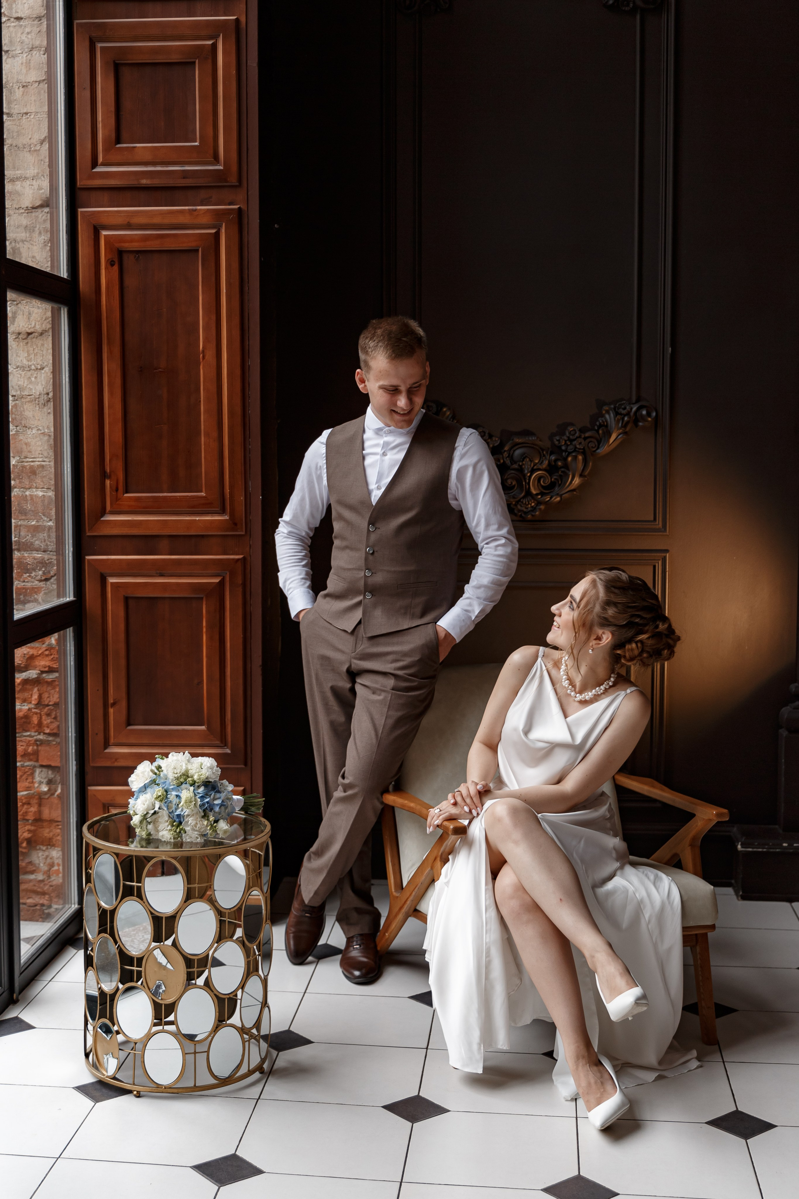 Свадебная фотосессия в городе и в фотостудии. Свадебный фотограф Москва и МО Сергей Киржаев