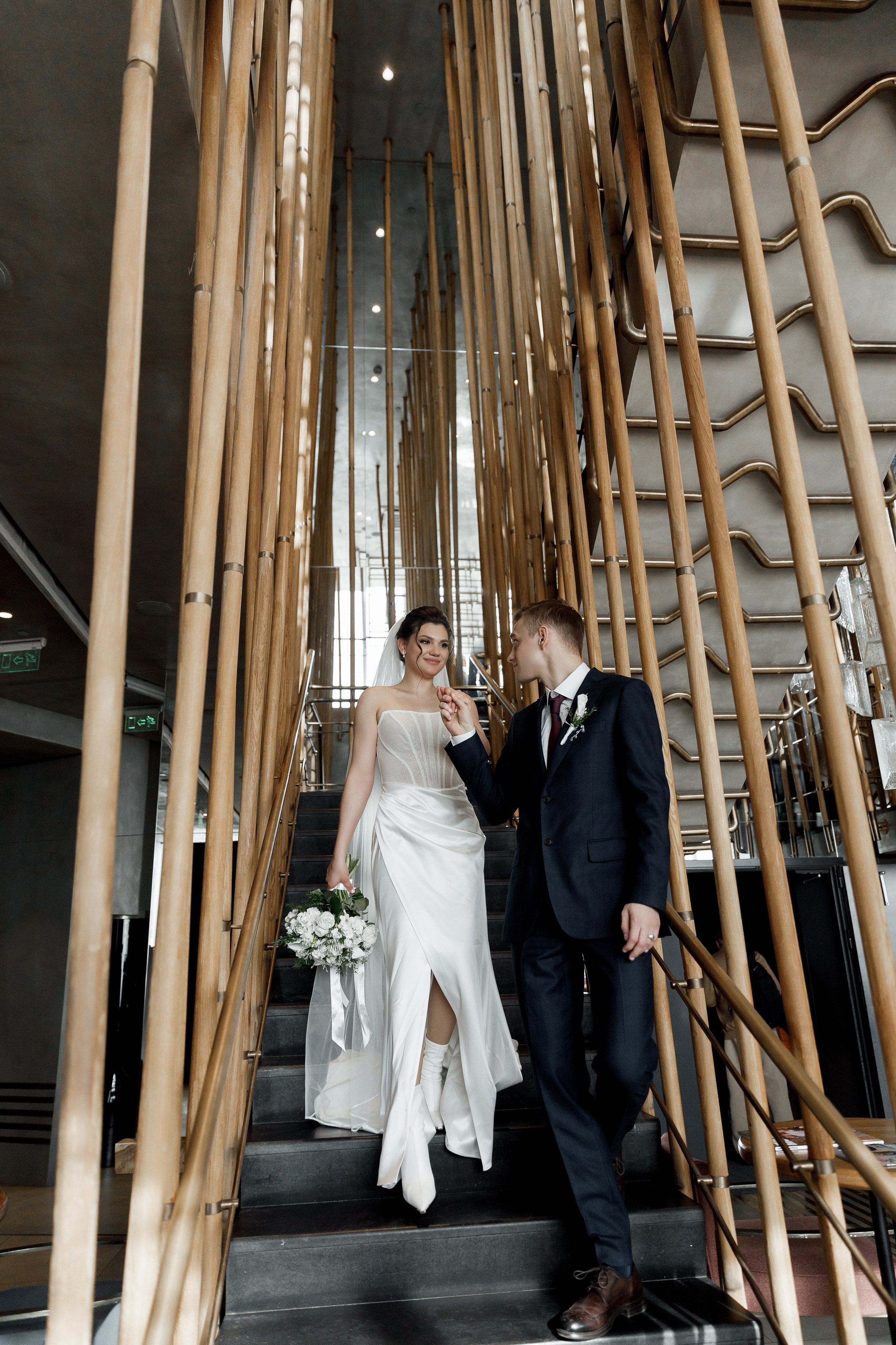 Паша&Настя (роспись Москва-сити Birds). Фотограф в Москве Юлия Хамзина