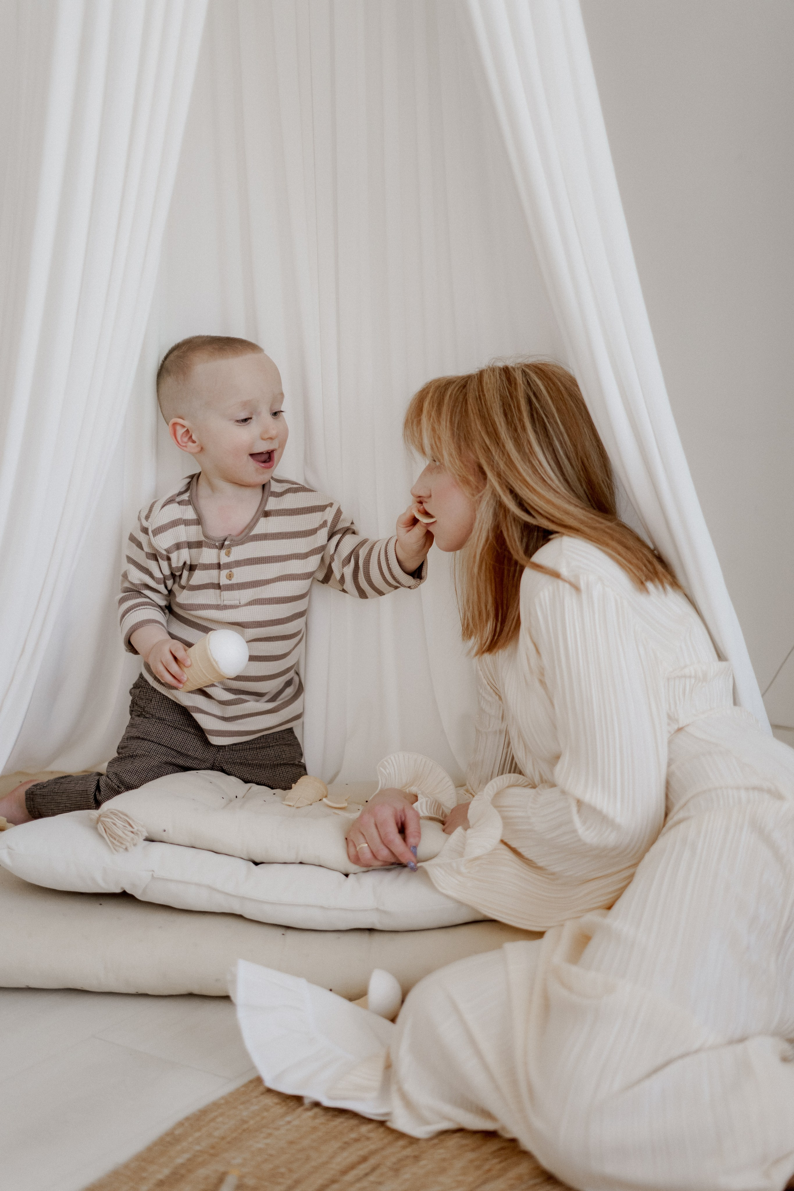 Саша катя миша. Фотограф Валерия Крахмалева