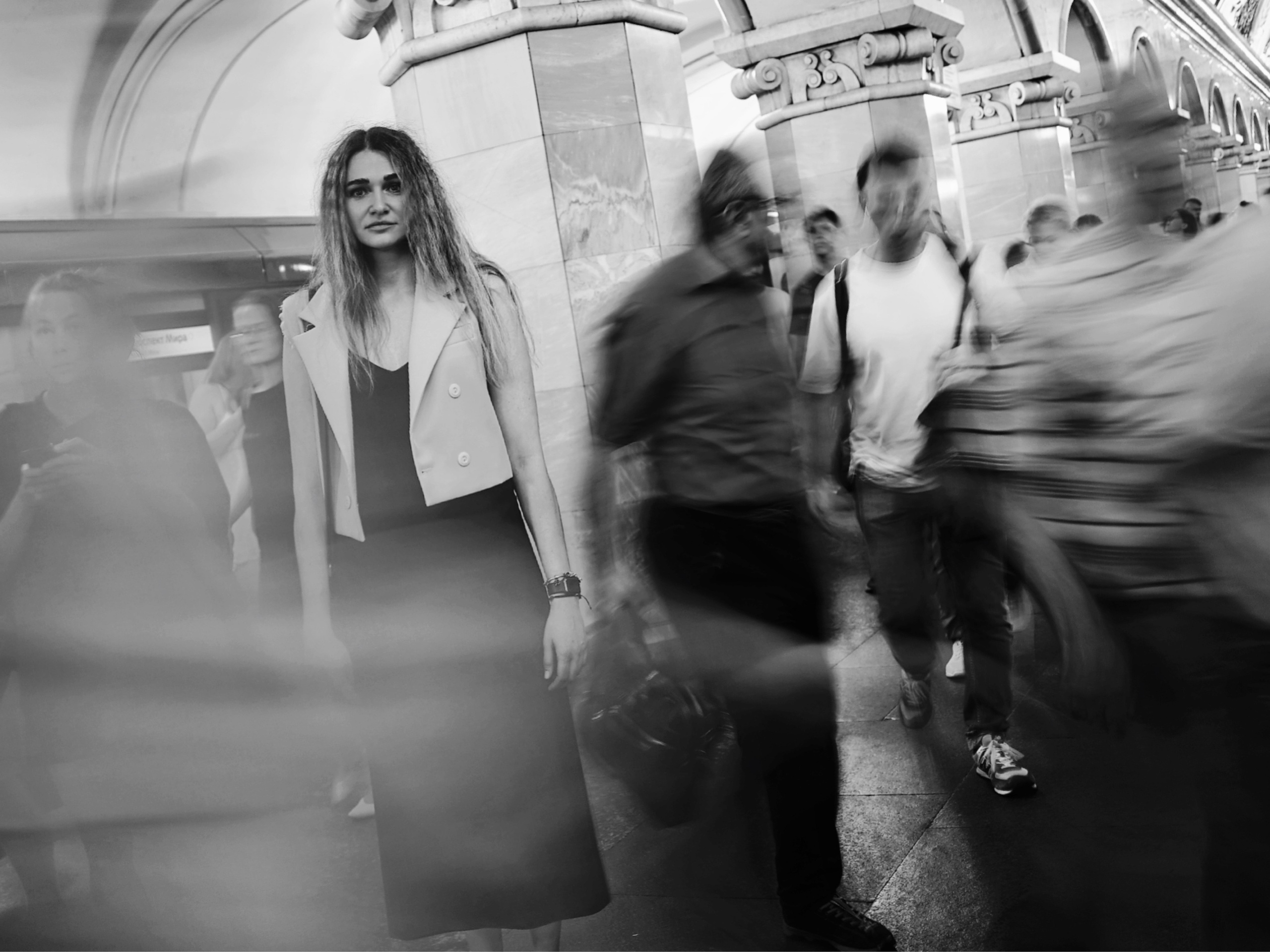 Анна в Московском метро. Событийный фотограф Анна Курникова
