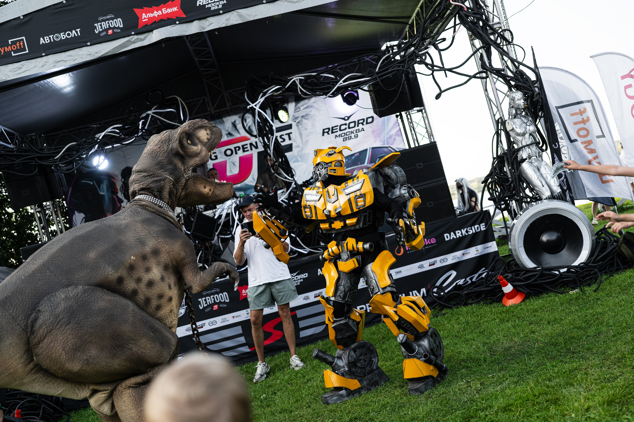 Tuning Open Fest 2025. Авто и мотоспорт — фотограф Антон Медведев iCoguar