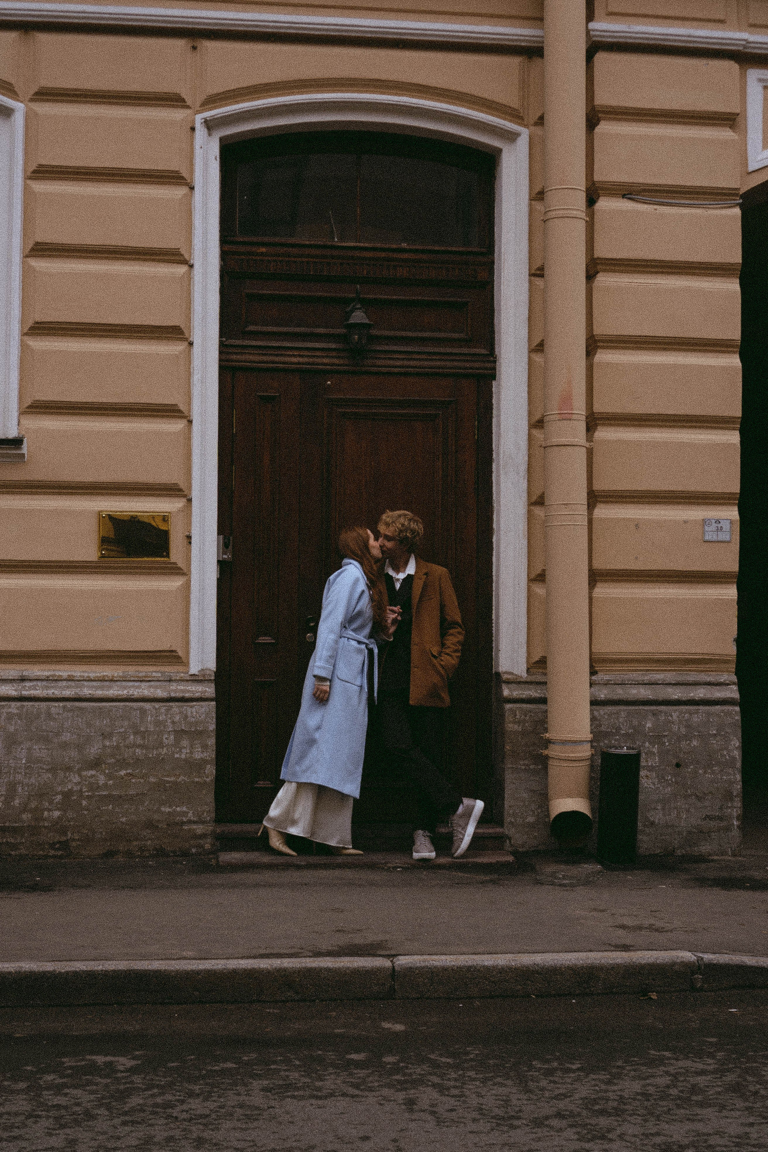 СВАДЕБНАЯ ПРОГУЛКА ПО ПЕТРОГРАДКЕ ВЕСНОЙ (ФОТОСЕССИИЯ ПАРЫ СВАДЕБНАЯ). Профессиональный фотограф, Санкт-Петербург — Виктория Богомолова