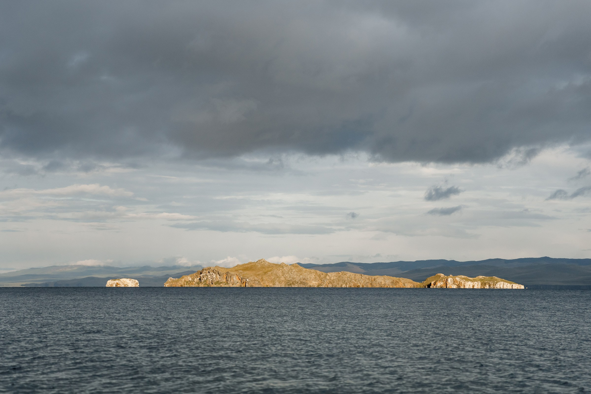 Полина и Женя. Лес, кожанки и 2 дня кайфа. Свадебный фотограф в Иркутске Сапаров Александр