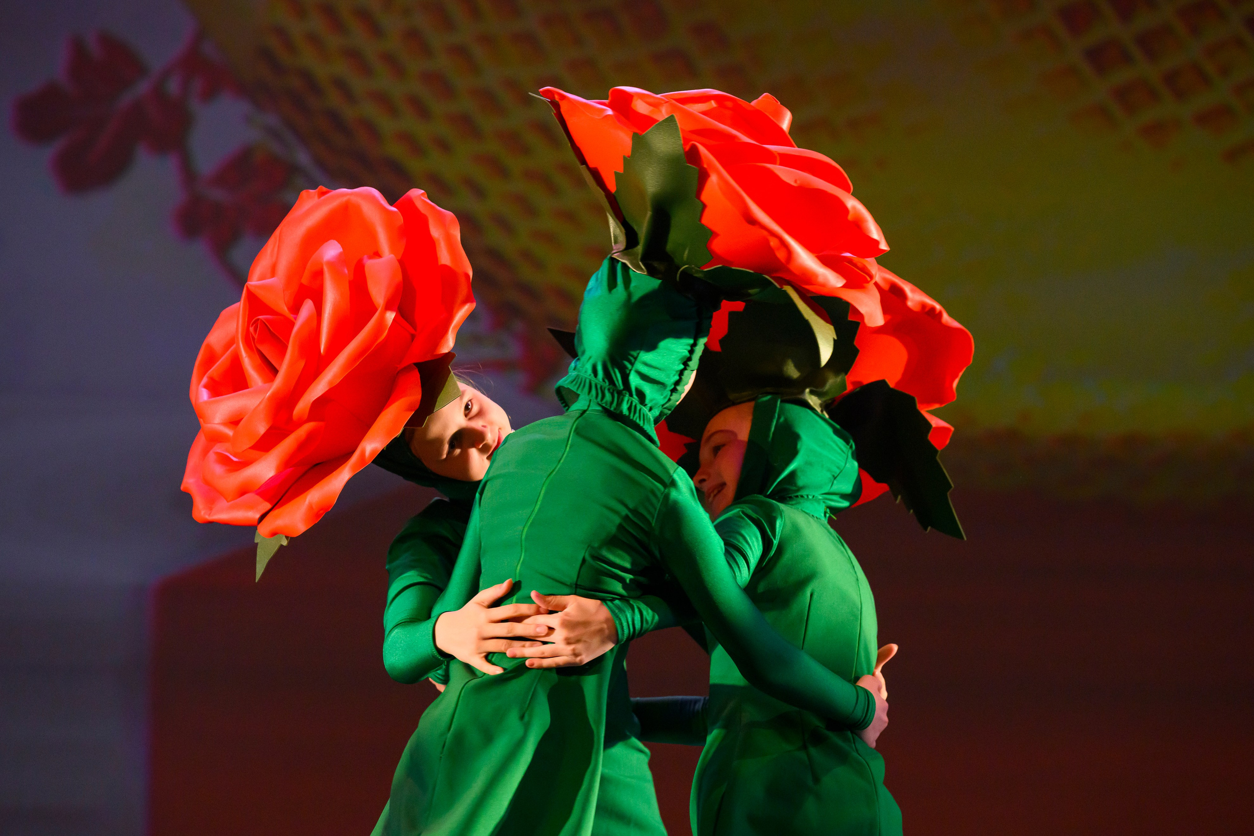 23 апреля, часть 1, БКЗ Октябрьский, г. Санкт-Петербург. Золотое яблочко