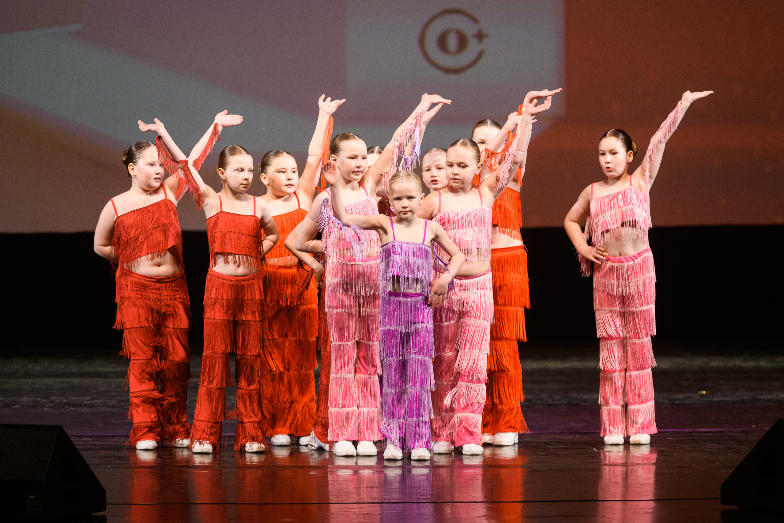 23 апреля, часть 1, БКЗ Октябрьский, г. Санкт-Петербург. Золотое яблочко