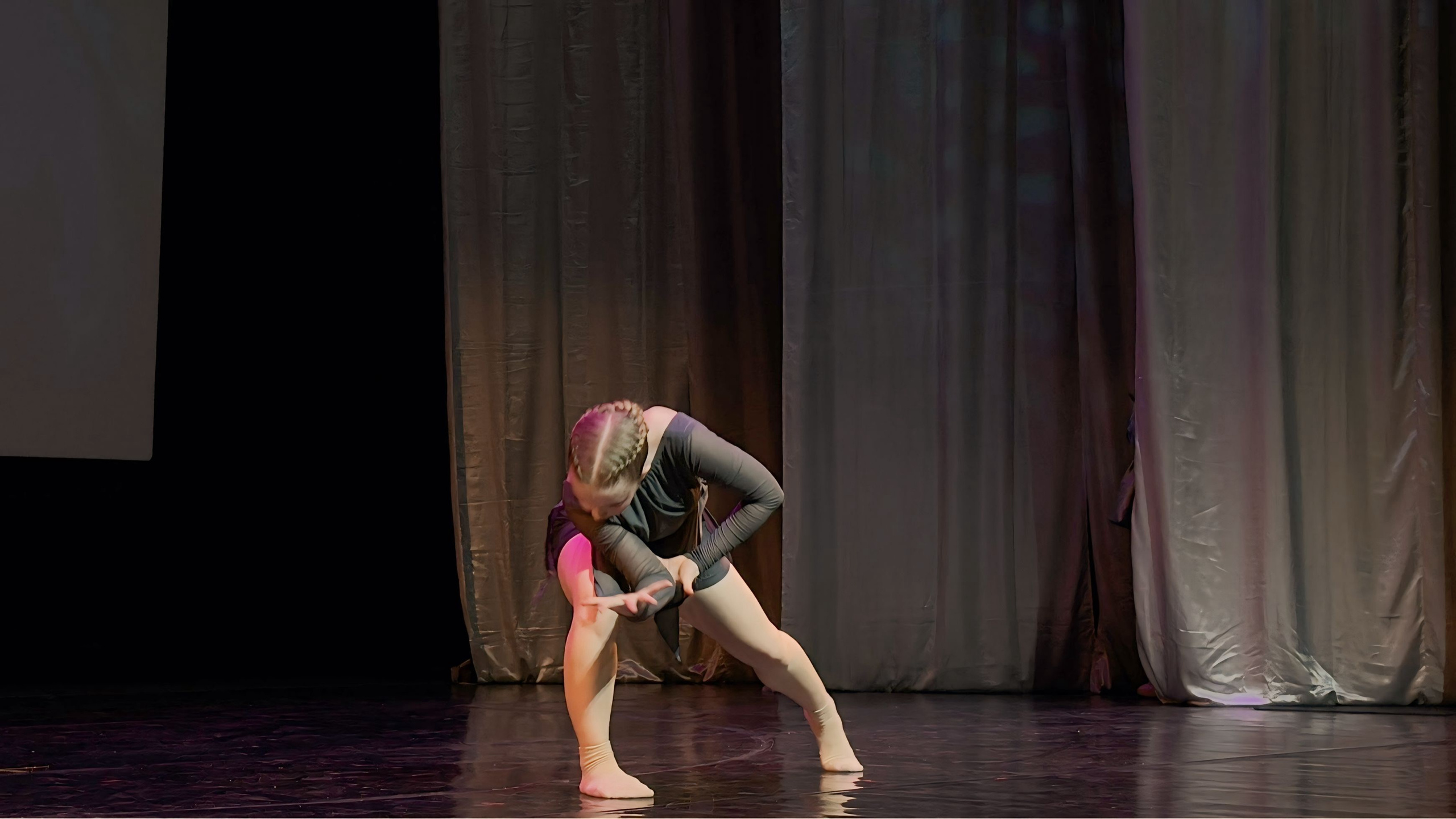 26 апреля, г. Астрахань. Золотое яблочко