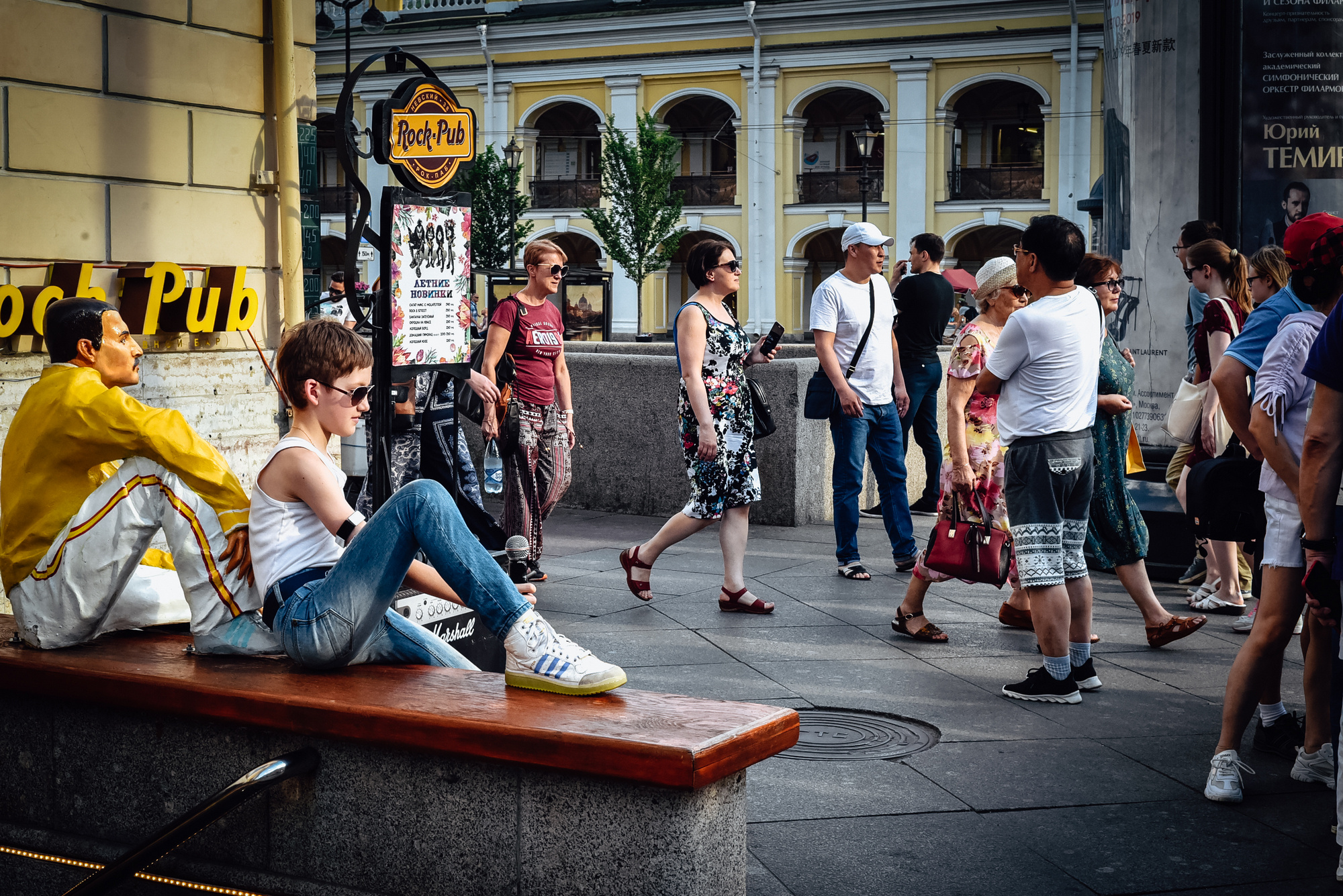 Show must go on. Alexander Muromskiy. Russian figure skating photographer from Saint-Petersburg