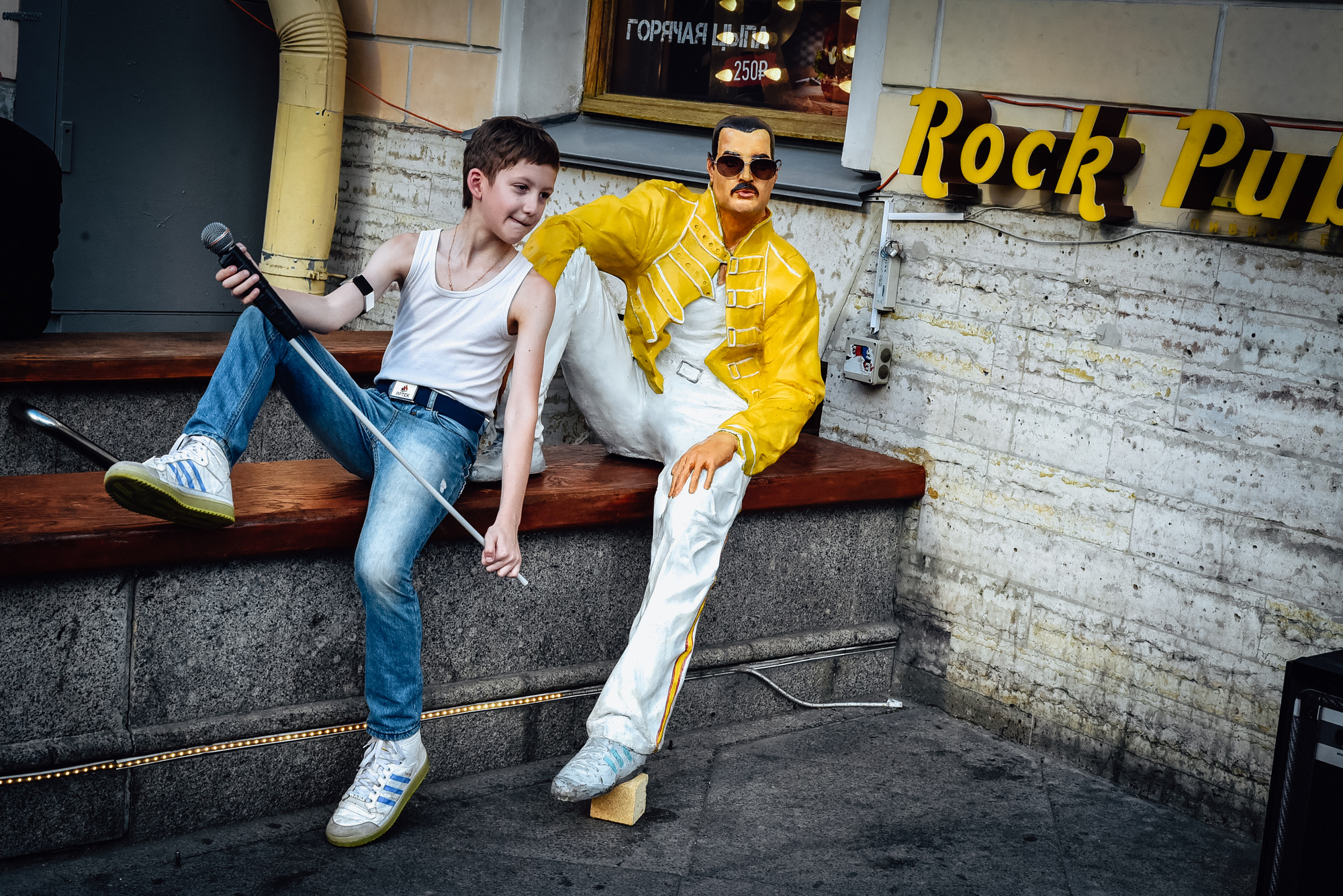 Show must go on. Alexander Muromskiy. Russian figure skating photographer from Saint-Petersburg
