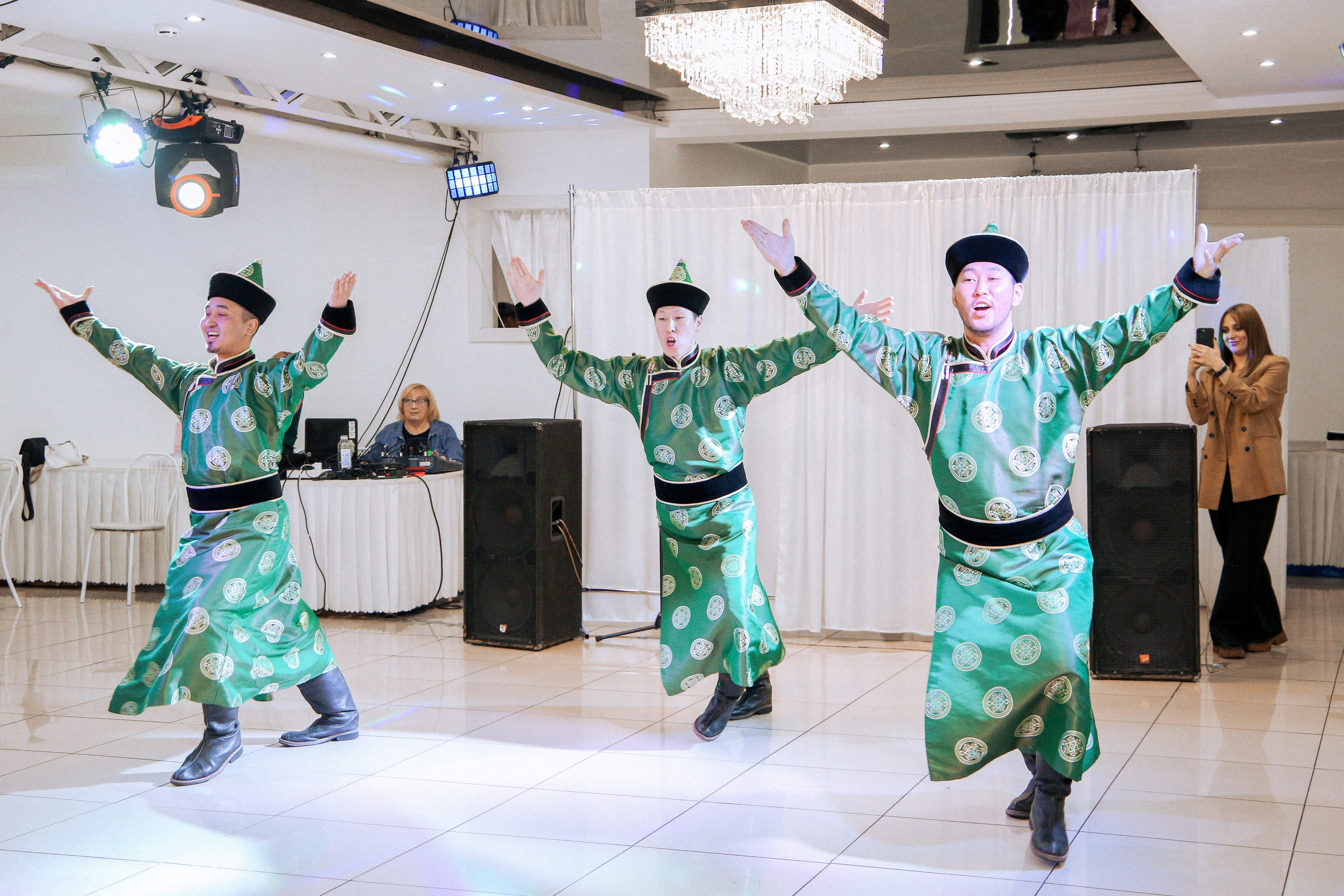 Lidia and Vasily. Свадебный и Школьный фотограф Улан-Удэ Бурятия Джулия Топоева Выпускные альбомы Фотограф на мероприятие