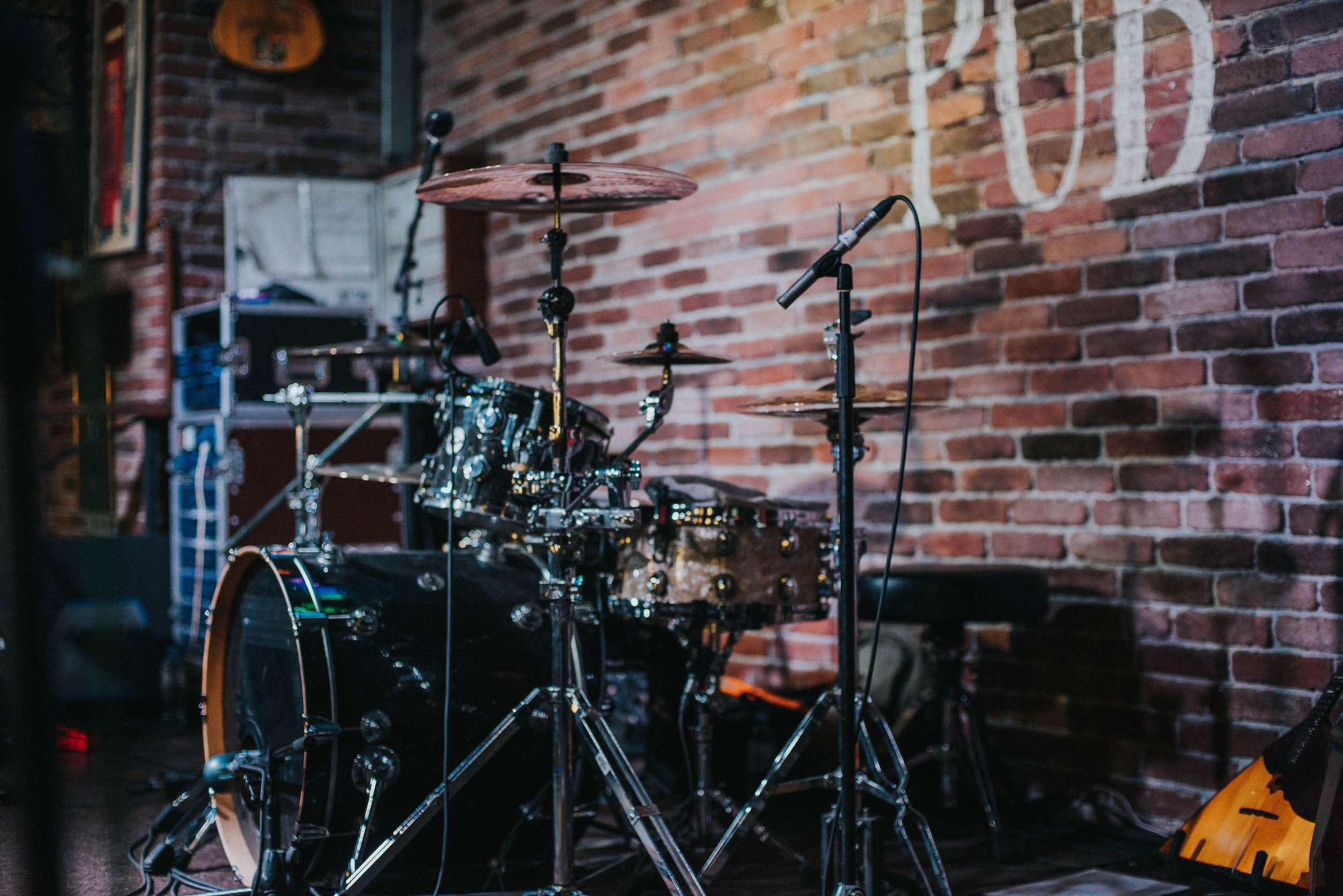 LifePub 16.03.2022. Московская кавер-группа BankBand