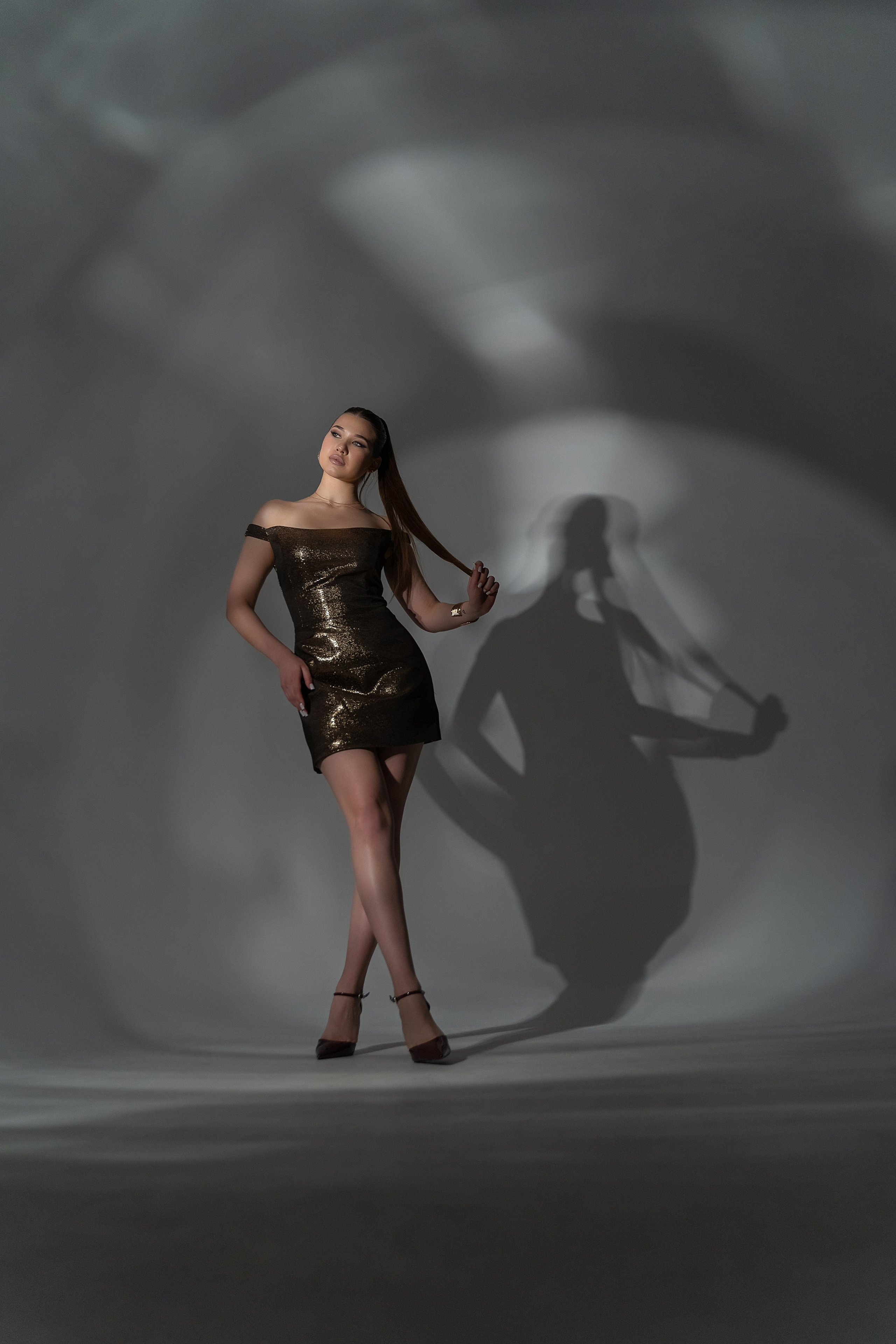 индивидуальная фотосессия женская фотосъемка студийная фотосессия минимализм фотостудия Армавир циклорама