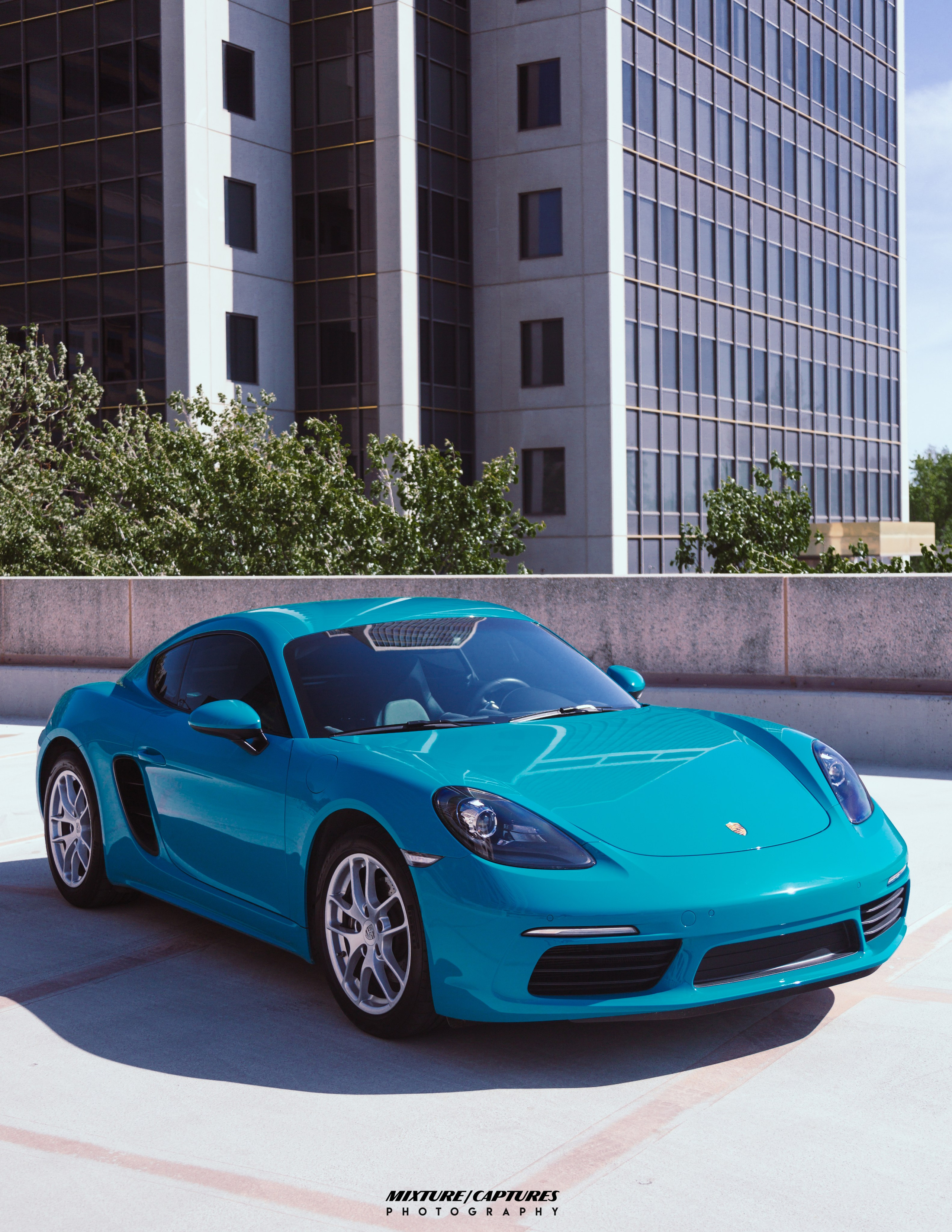 2019 Porsche 718 Cayman. Mixturecaptures