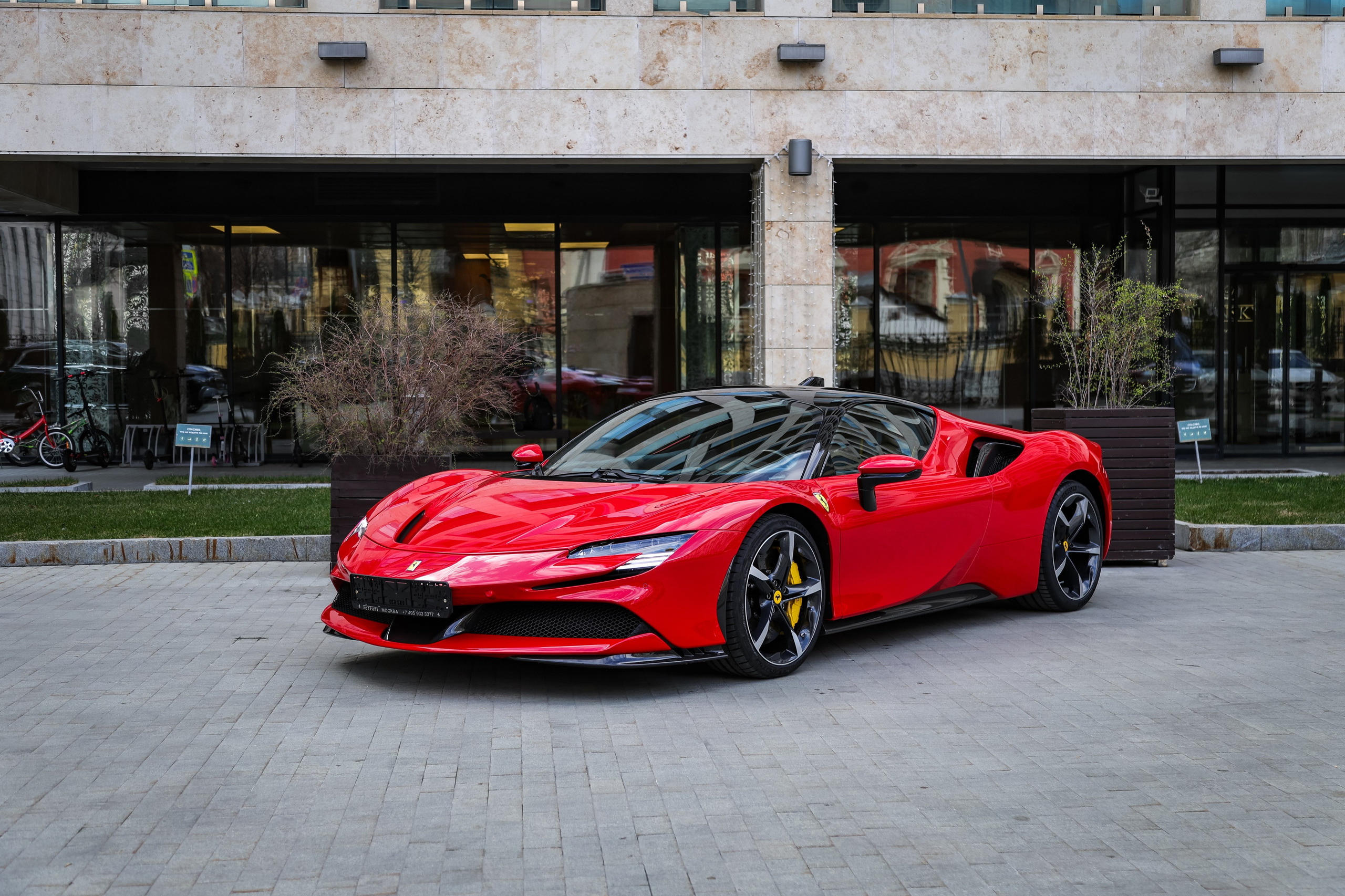 FERRARI SF90 STRADALE. Mixturecaptures