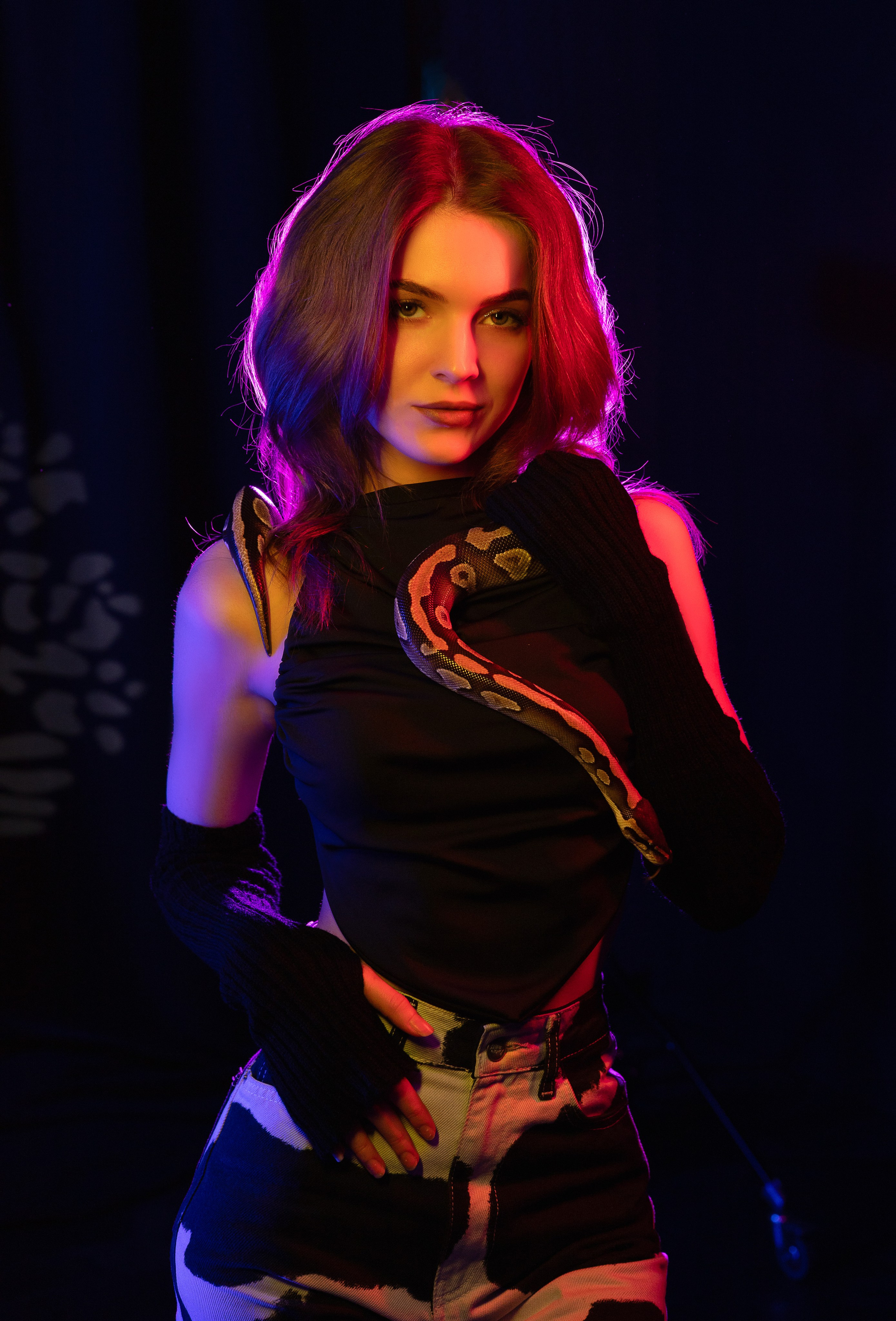 Анастасия. Фотосессия со змеей. Портретный фотограф Панферова Регина г. Санкт-Петербург, г. Казань