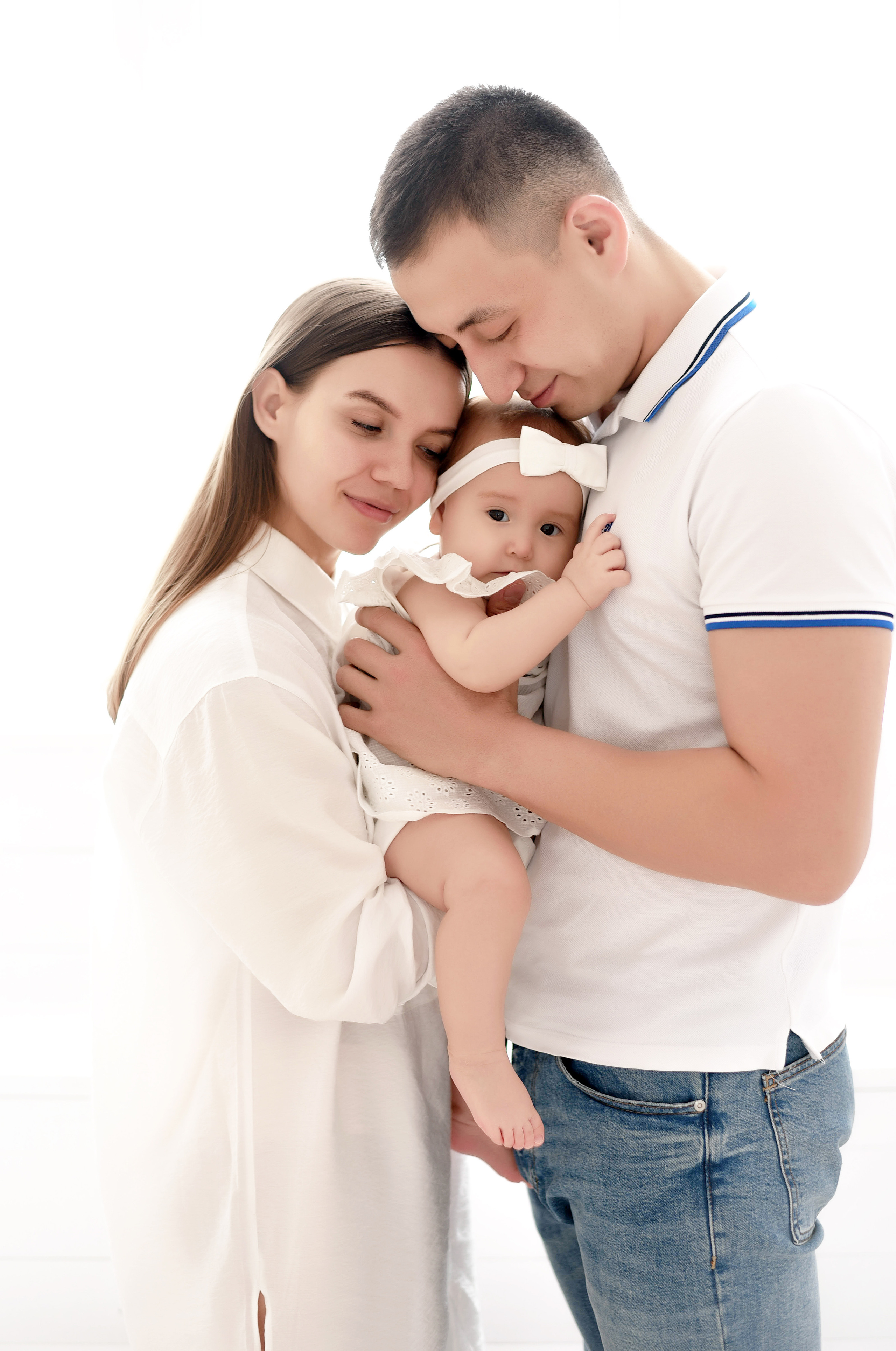 Студийные семейные, детские, индивидуальные фотосессии. Свадебный, семейный, детский, контент фотограф в Омске Максим Ильин