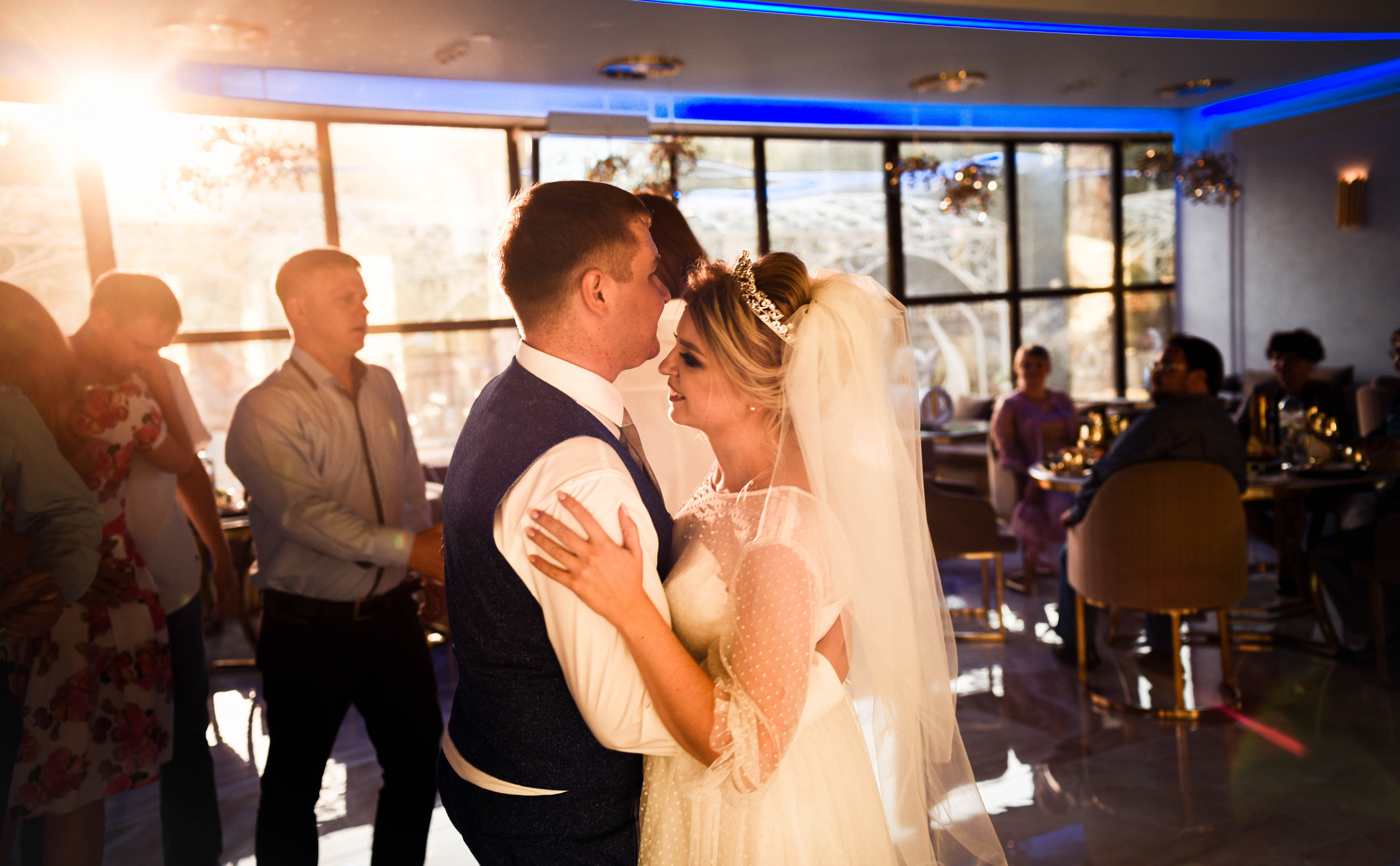 Романтичная история Яны и Константина. Свадебный, семейный, детский, контент фотограф в Омске Максим Ильин