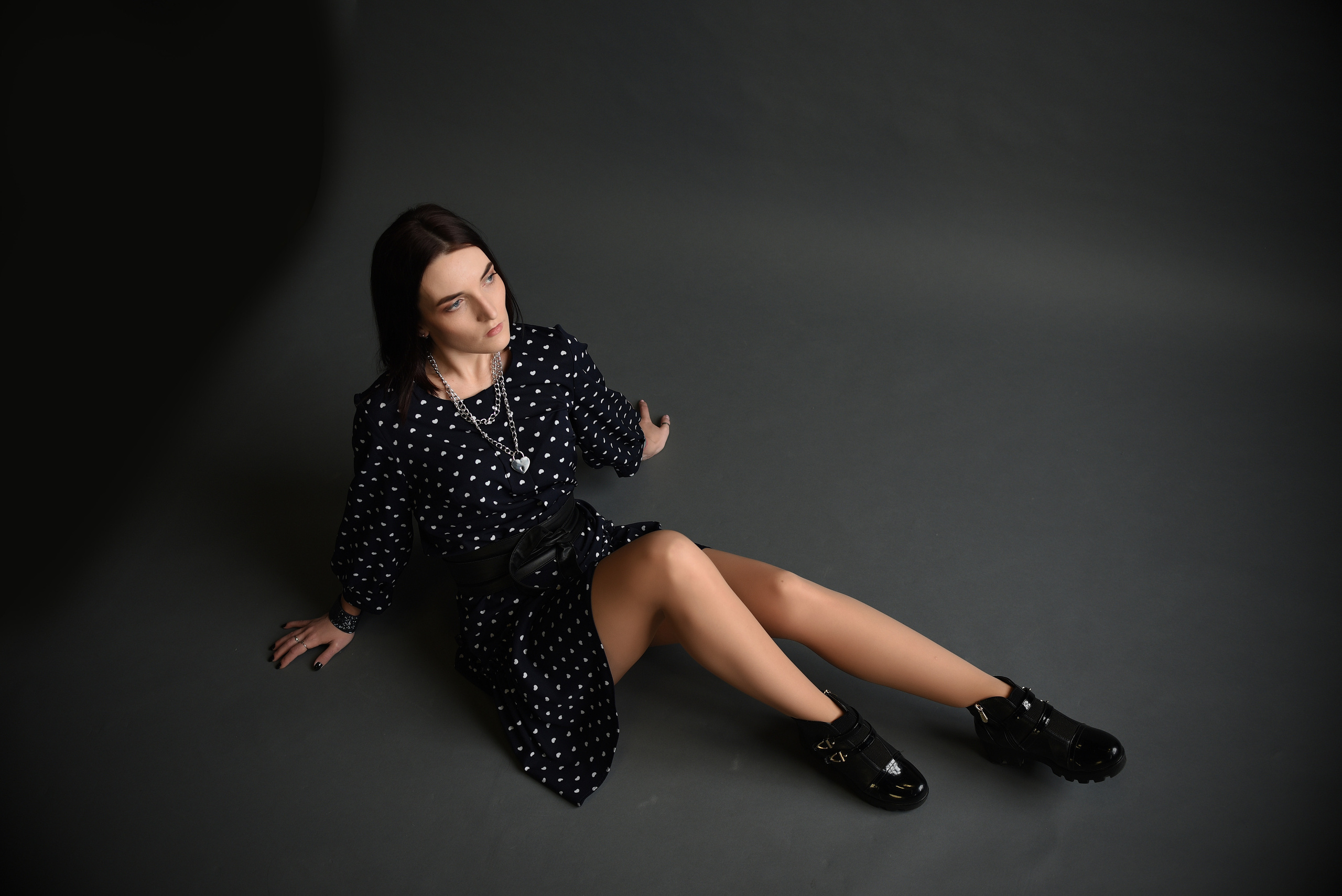 Студийные семейные, детские, индивидуальные фотосессии. Свадебный, семейный, детский, контент фотограф в Омске Максим Ильин