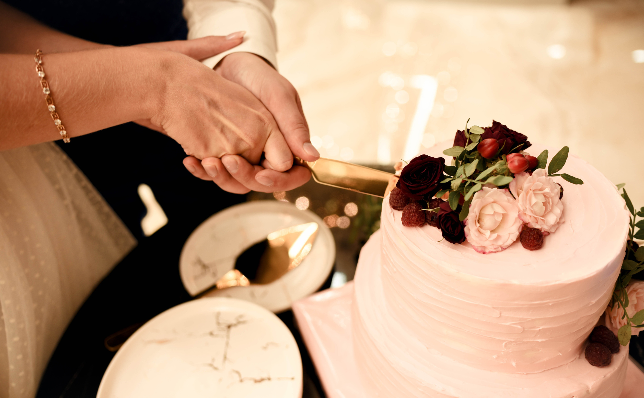 Романтичная история Яны и Константина. Свадебный, семейный, детский, контент фотограф в Омске Максим Ильин