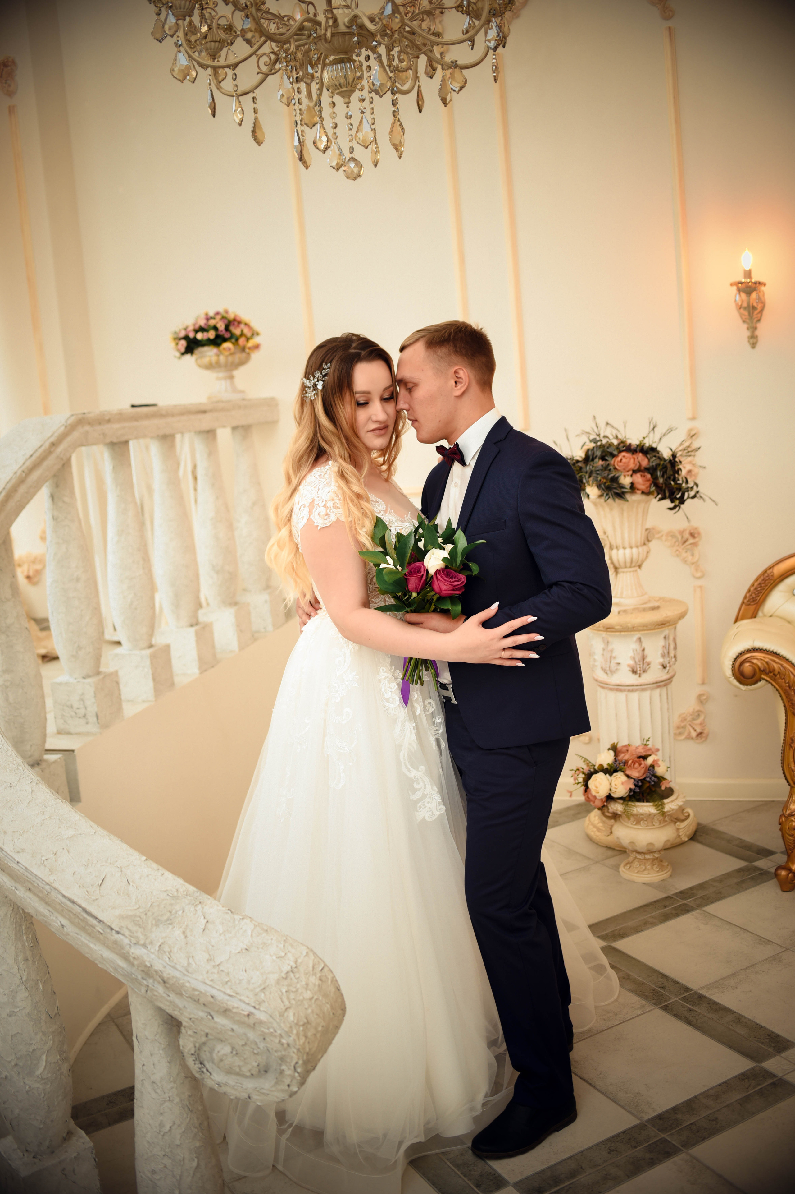 Летняя серия кадров с прогулки Александра и Юлии. Свадебный, семейный, детский, контент фотограф в Омске Максим Ильин