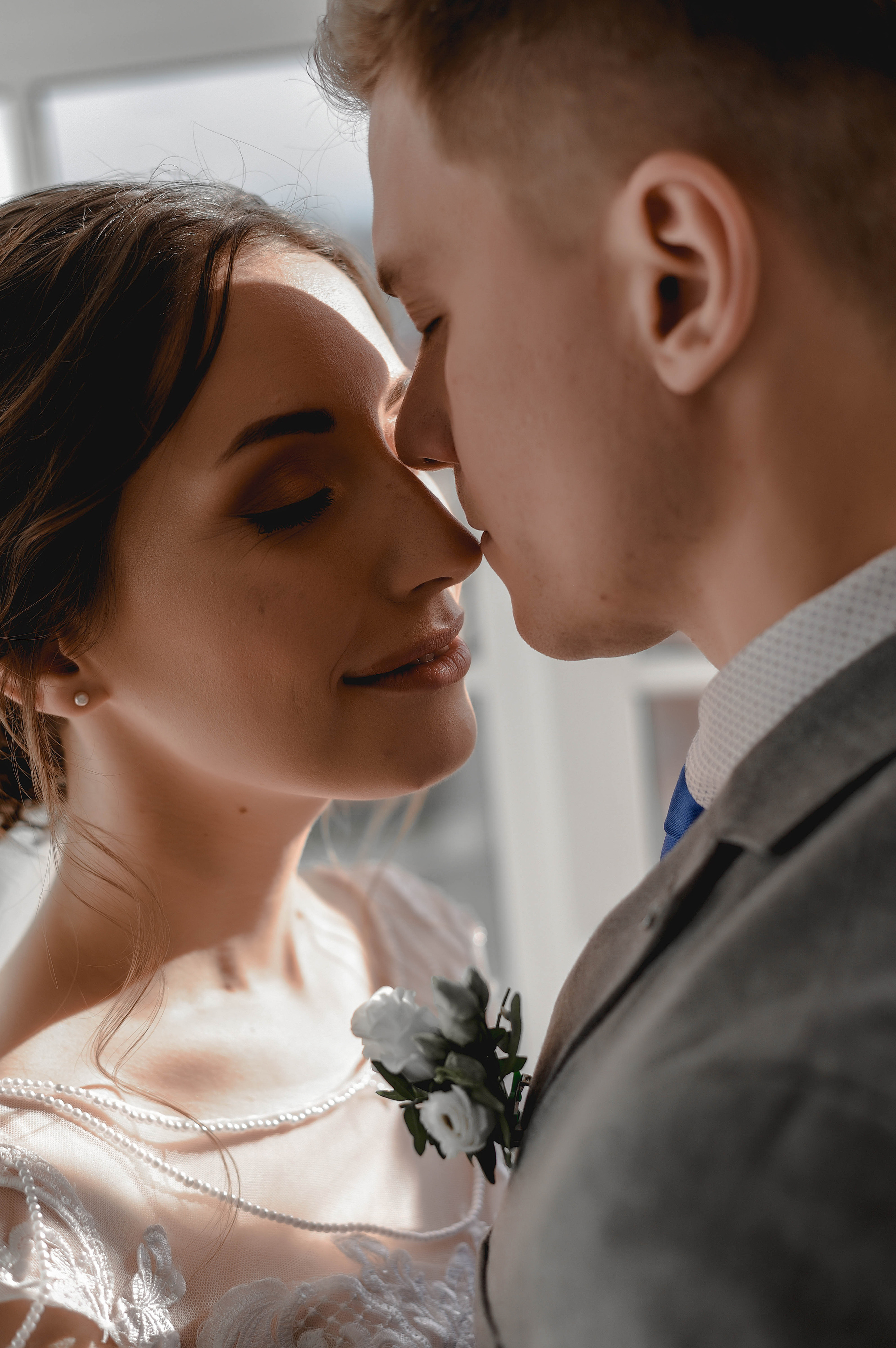 Красивая и нежная студийная серия Коли и Оли. Свадебный, семейный, детский, контент фотограф в Омске Максим Ильин