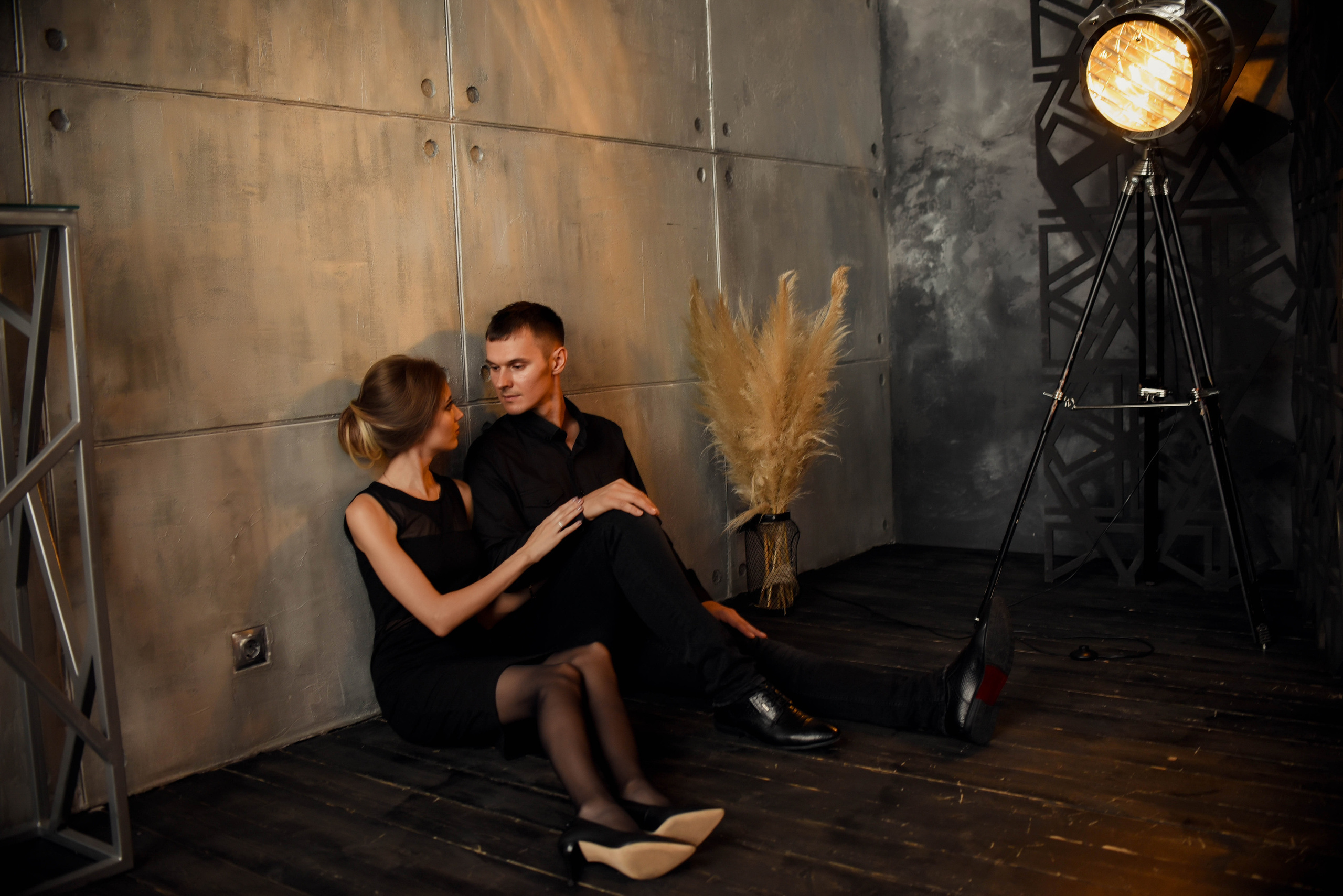 Студийное Love story. Свадебный, семейный, детский, контент фотограф в Омске Максим Ильин