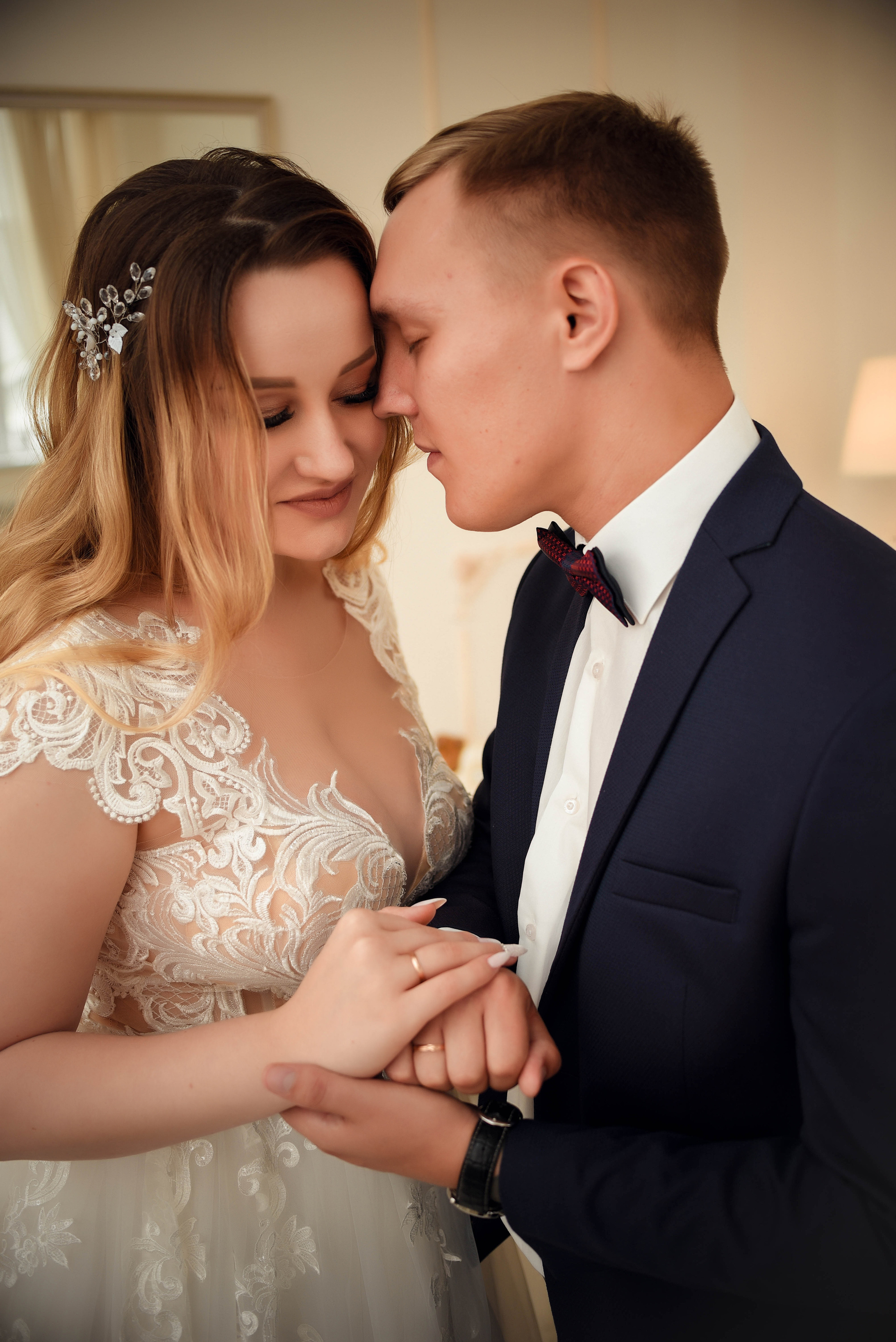 Летняя серия кадров с прогулки Александра и Юлии. Свадебный, семейный, детский, контент фотограф в Омске Максим Ильин