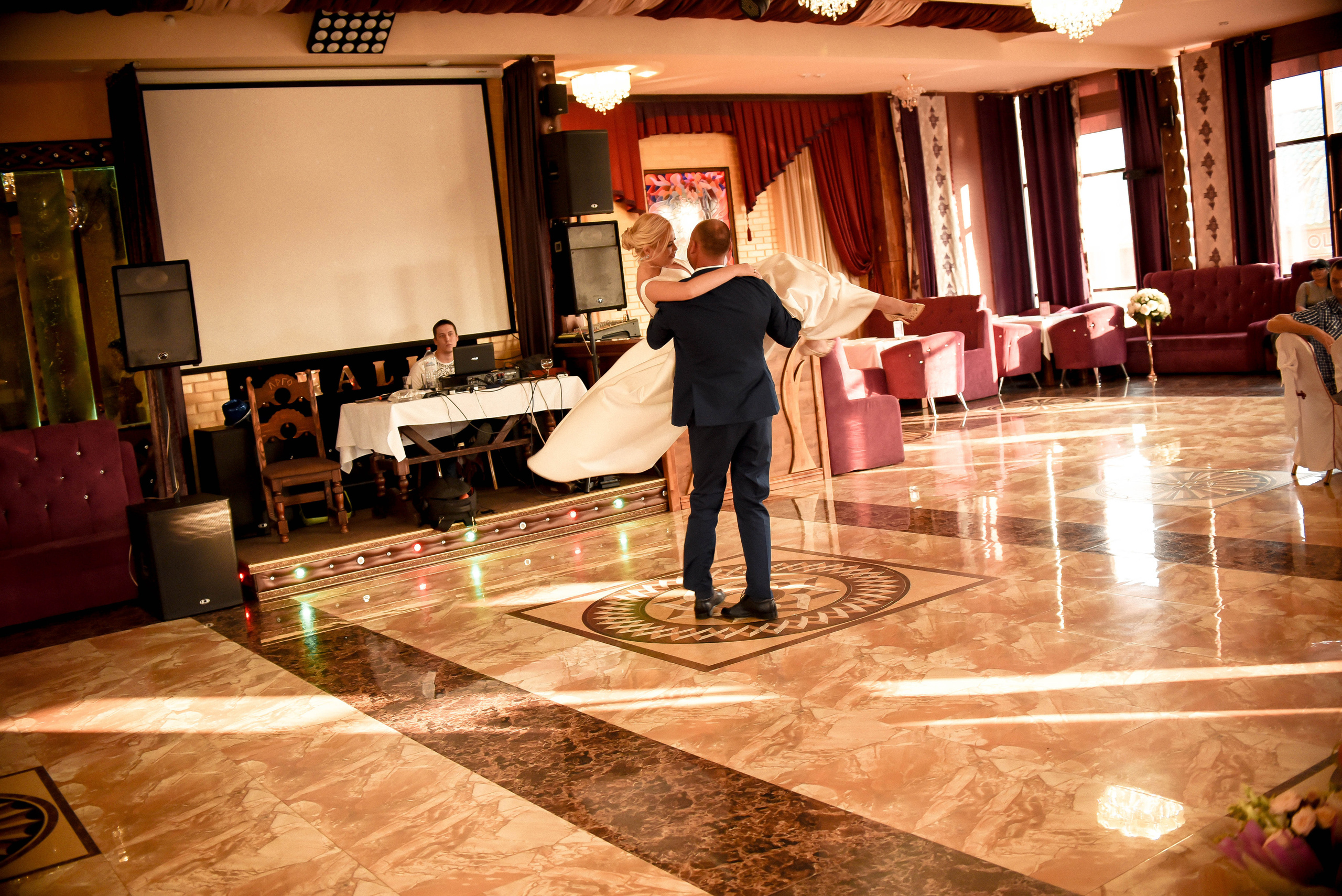 Элегантная пара Александр и Людмила. Свадебный, семейный, детский, контент фотограф в Омске Максим Ильин