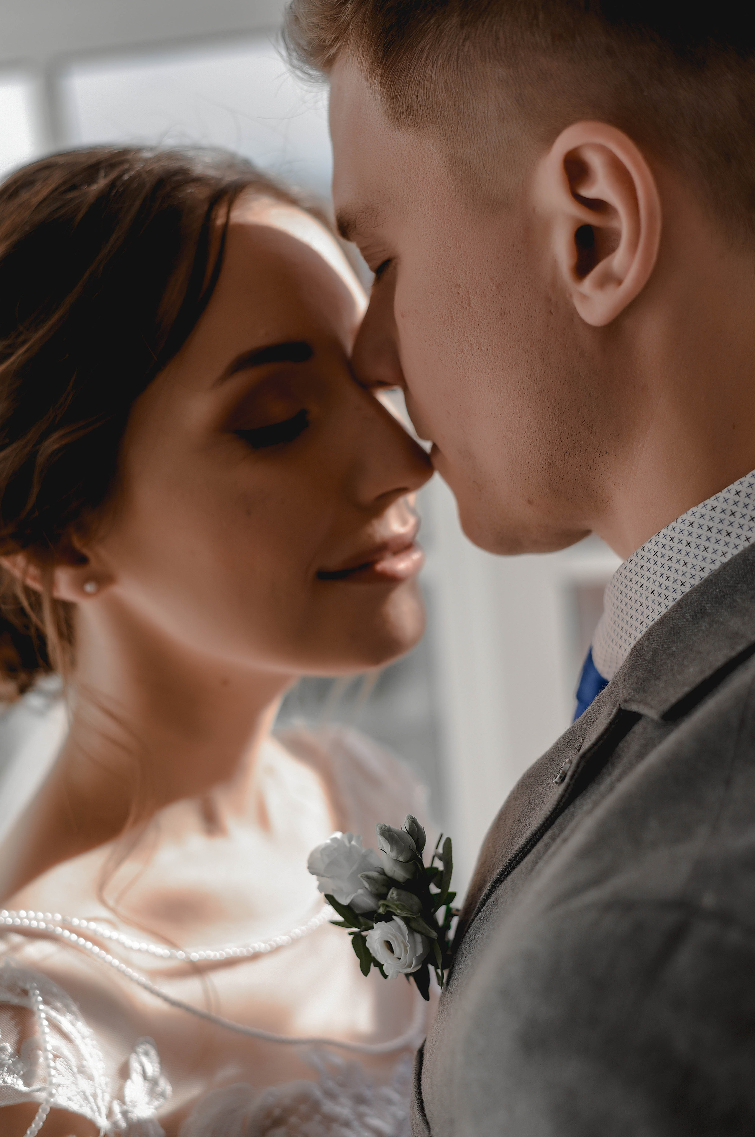 Красивая и нежная студийная серия Коли и Оли. Свадебный, семейный, детский, контент фотограф в Омске Максим Ильин