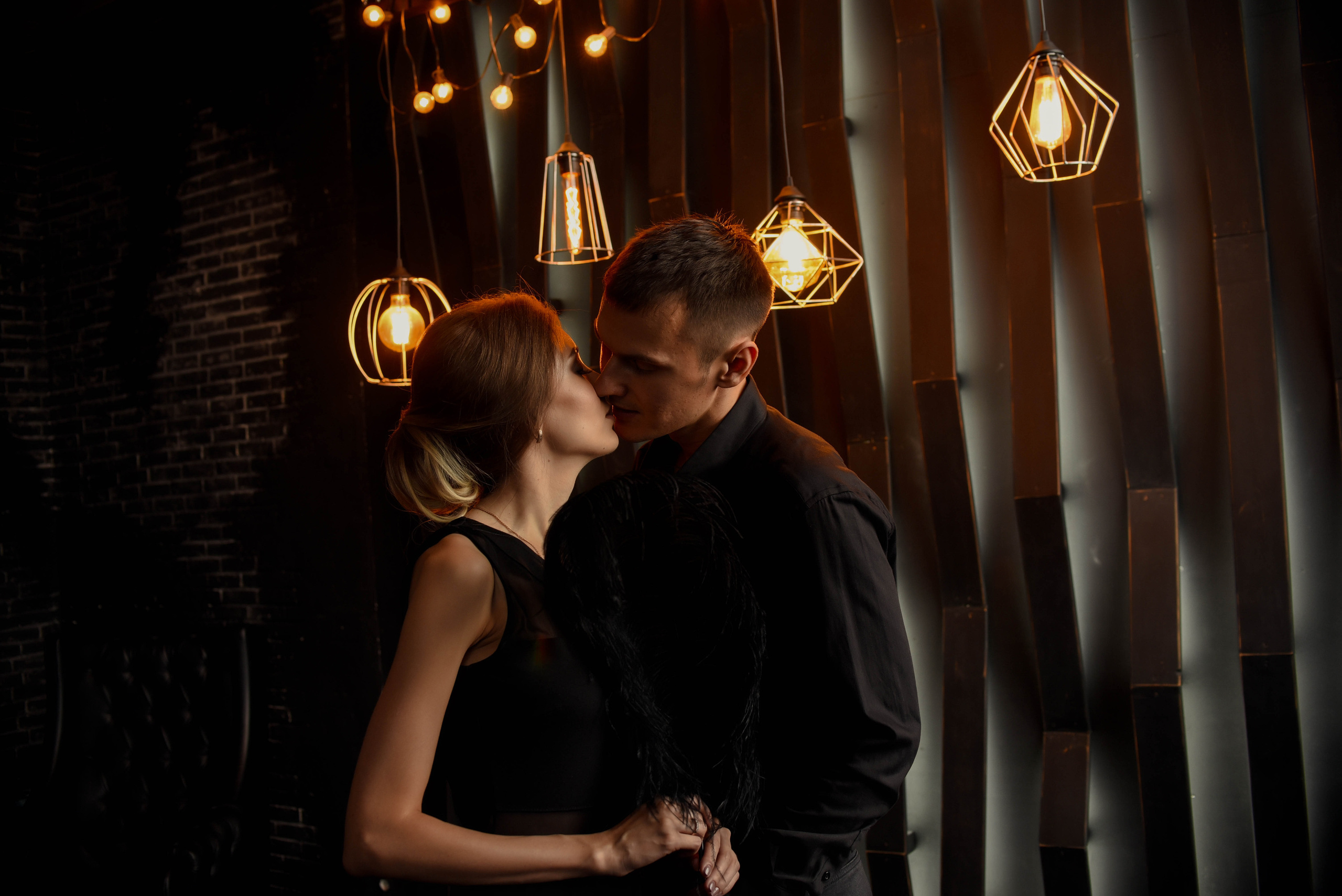 Студийное Love story. Свадебный, семейный, детский, контент фотограф в Омске Максим Ильин