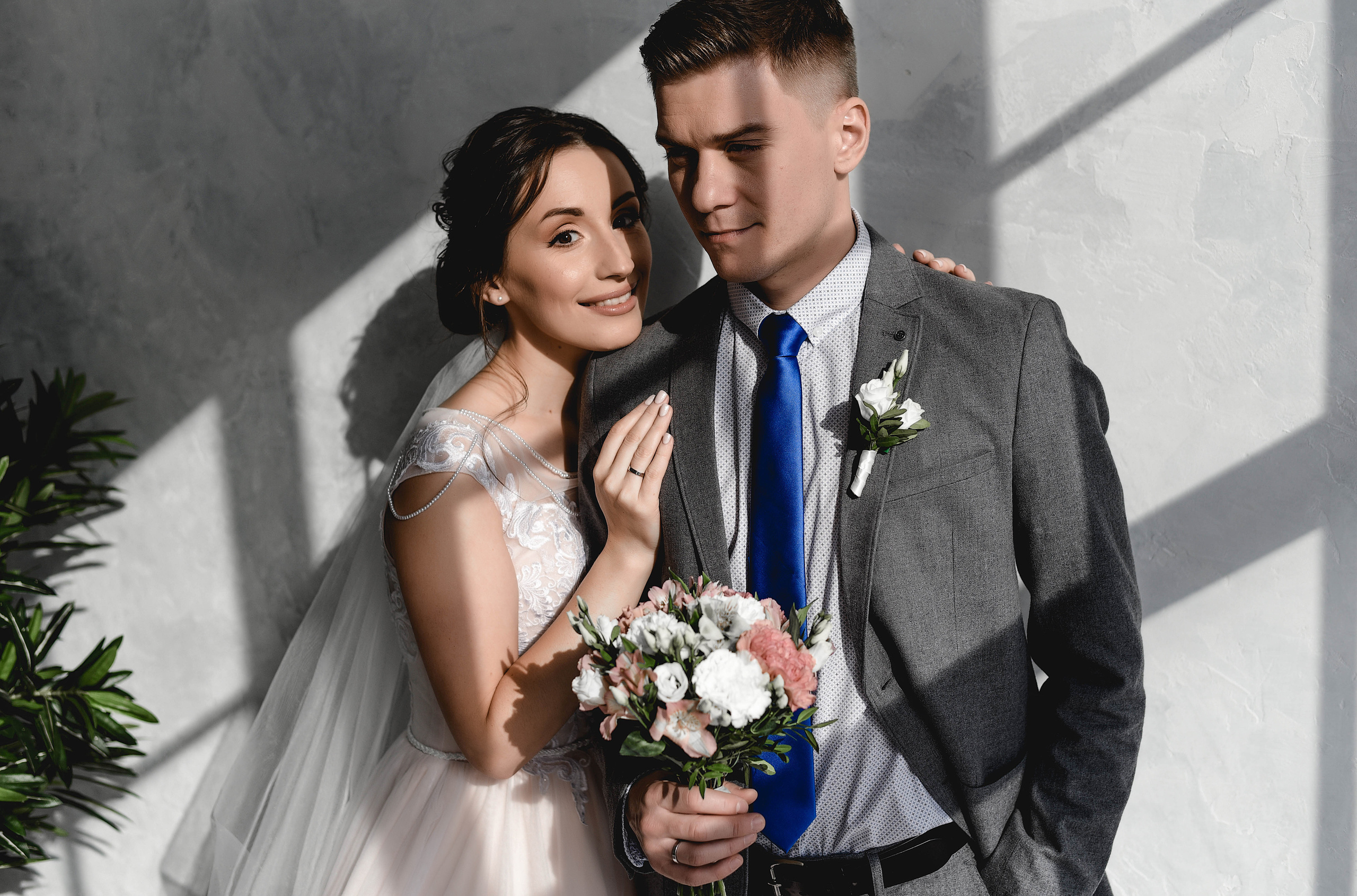 Красивая и нежная студийная серия Коли и Оли. Свадебный, семейный, детский, контент фотограф в Омске Максим Ильин