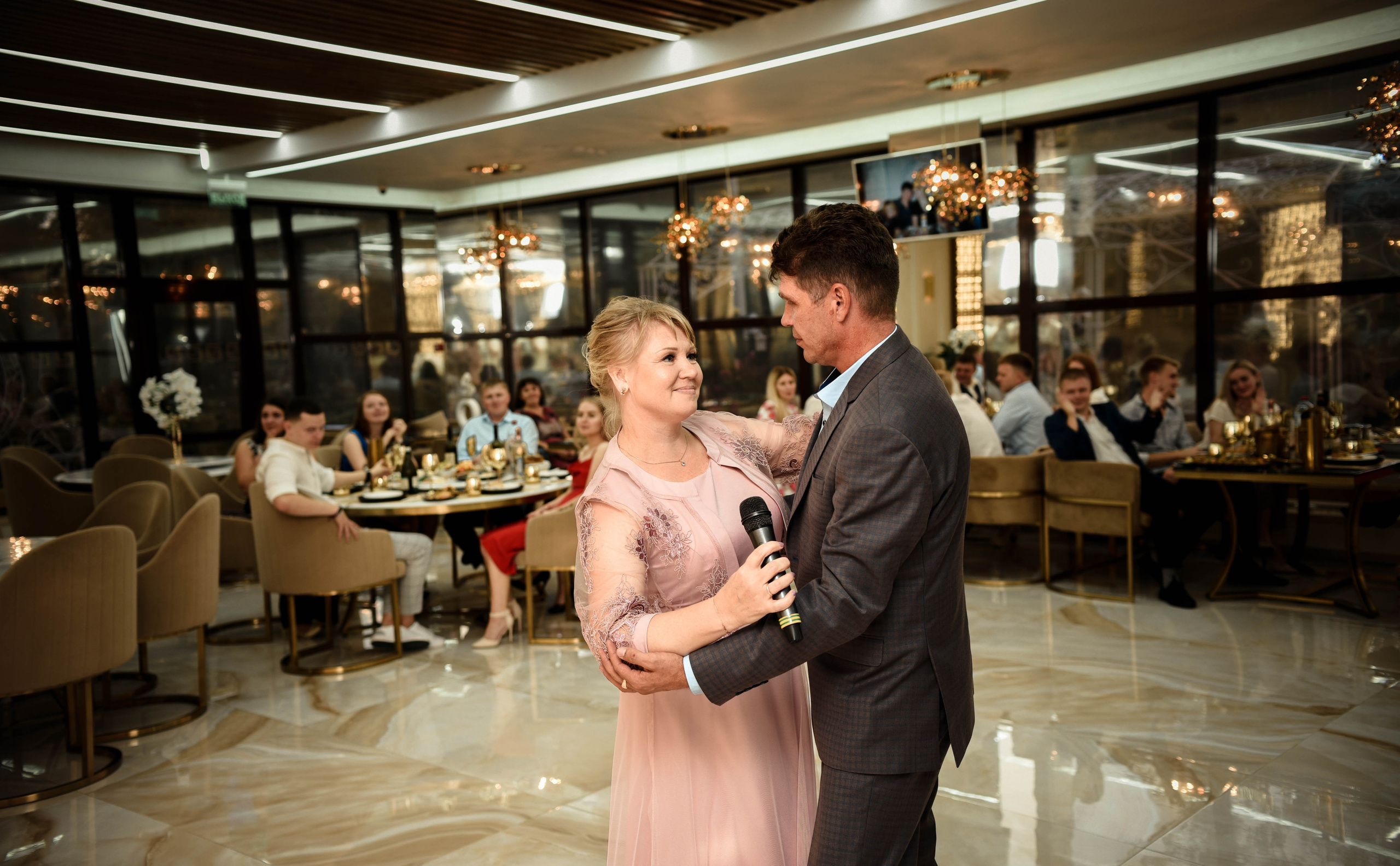 Романтичная история Яны и Константина. Свадебный, семейный, детский, контент фотограф в Омске Максим Ильин