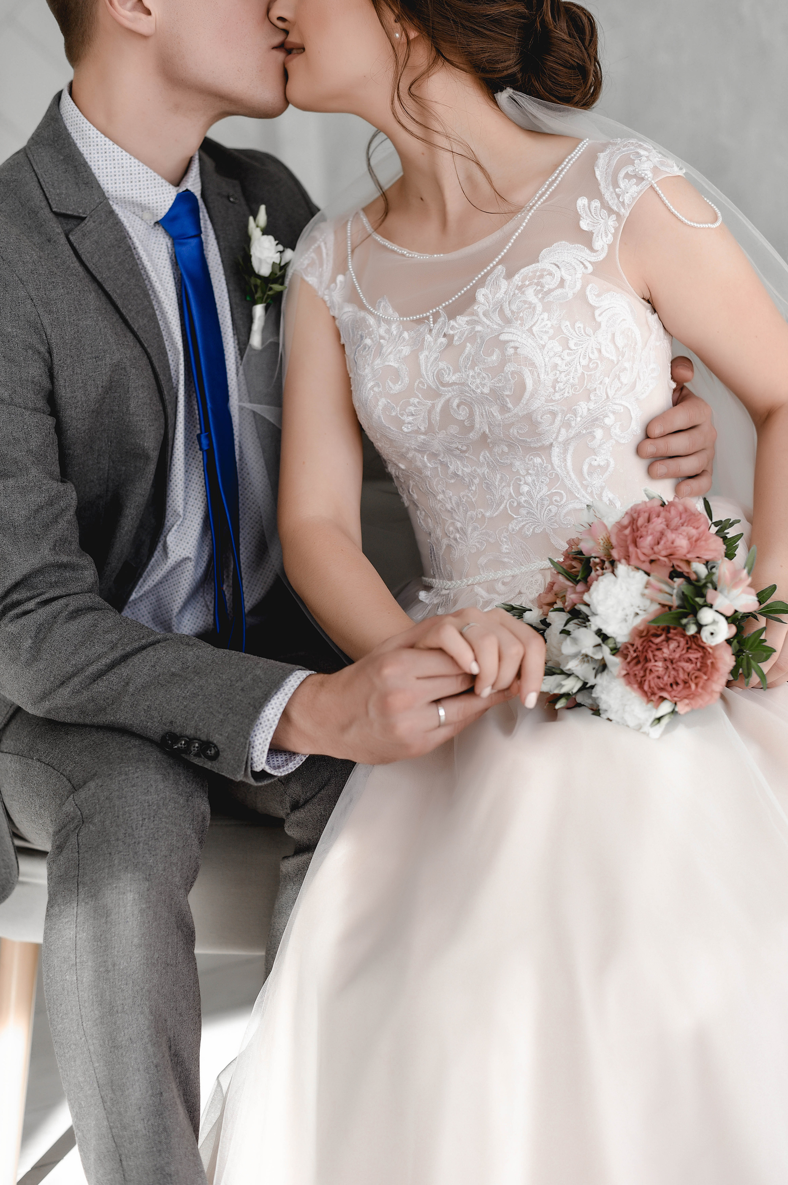 Красивая и нежная студийная серия Коли и Оли. Свадебный, семейный, детский, контент фотограф в Омске Максим Ильин