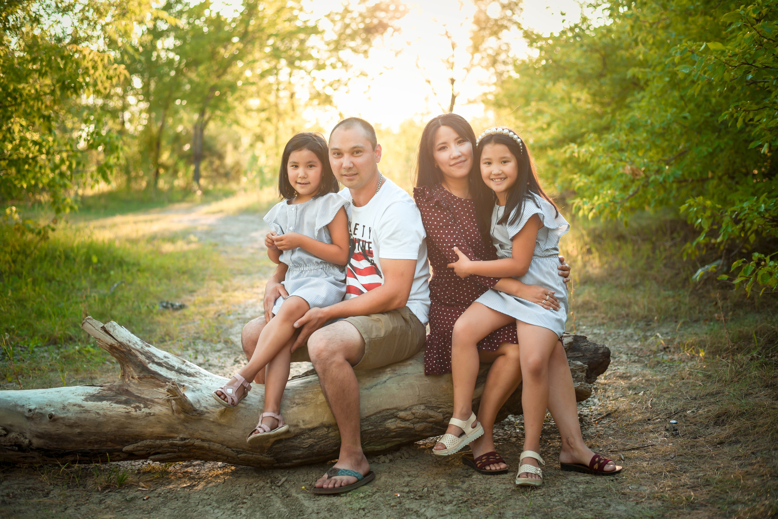 Прогулочные семейные, детские, индивидуальные фотосессии. Свадебный, семейный, детский, контент фотограф в Омске Максим Ильин