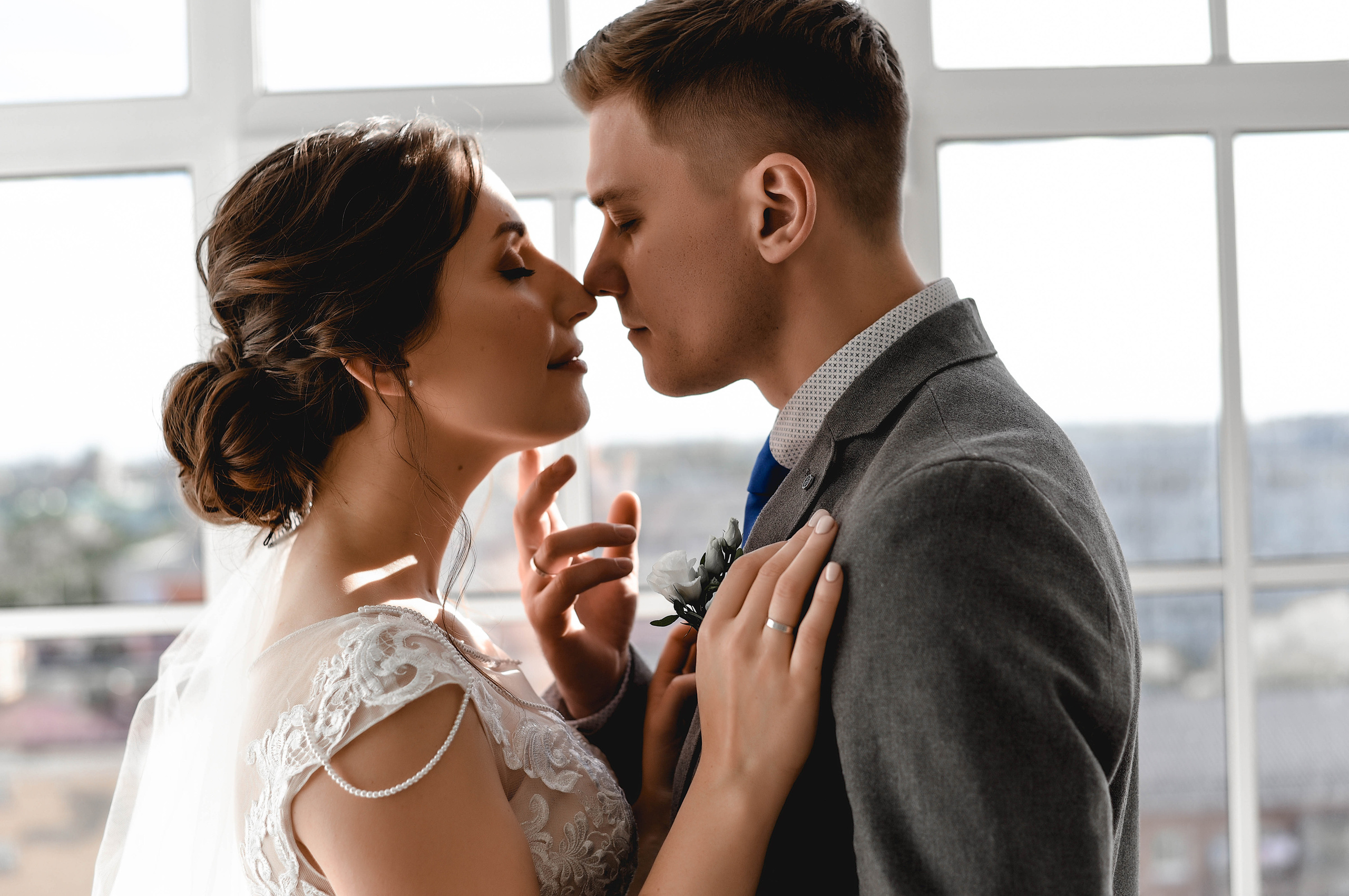 Красивая и нежная студийная серия Коли и Оли. Свадебный, семейный, детский, контент фотограф в Омске Максим Ильин