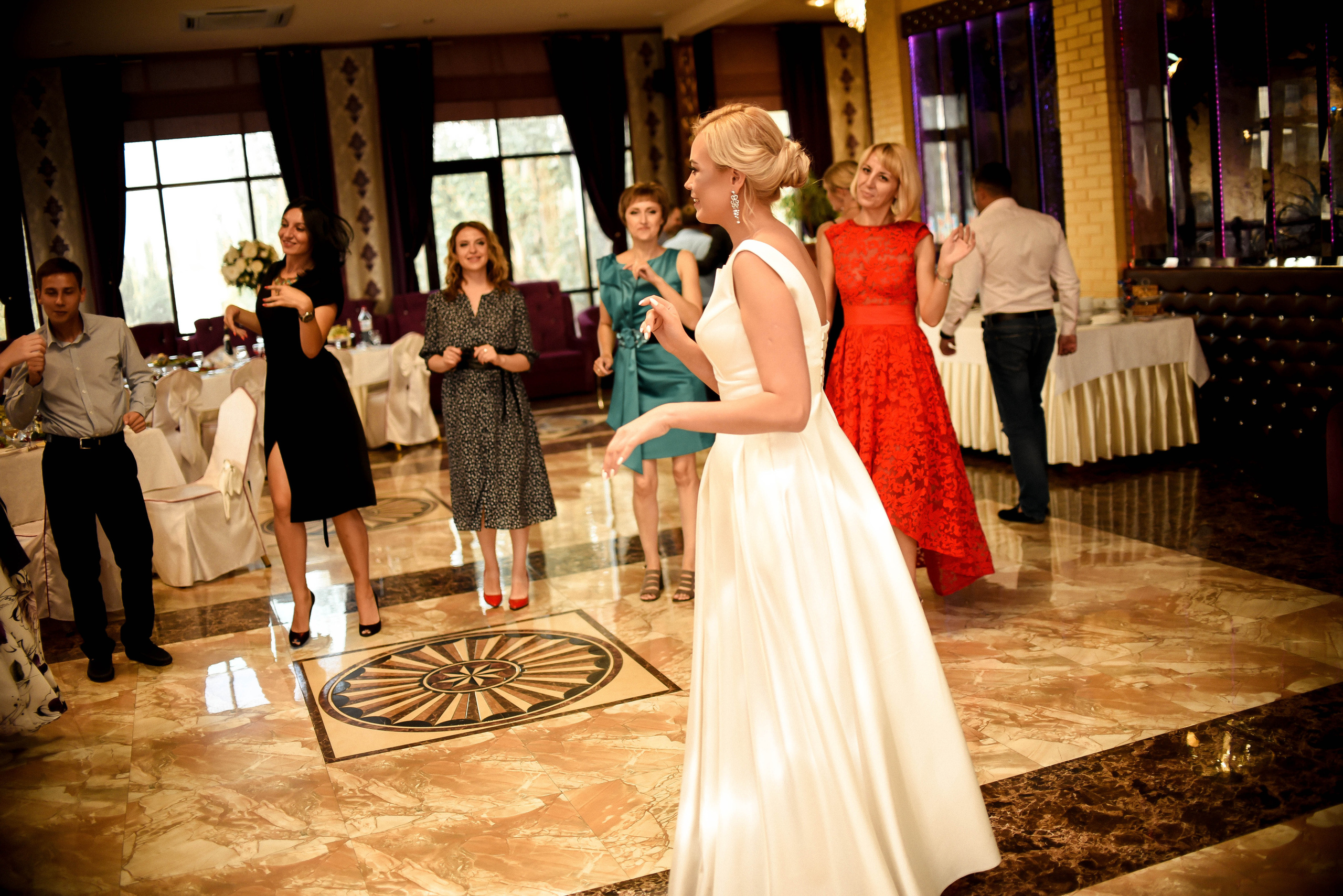 Элегантная пара Александр и Людмила. Свадебный, семейный, детский, контент фотограф в Омске Максим Ильин