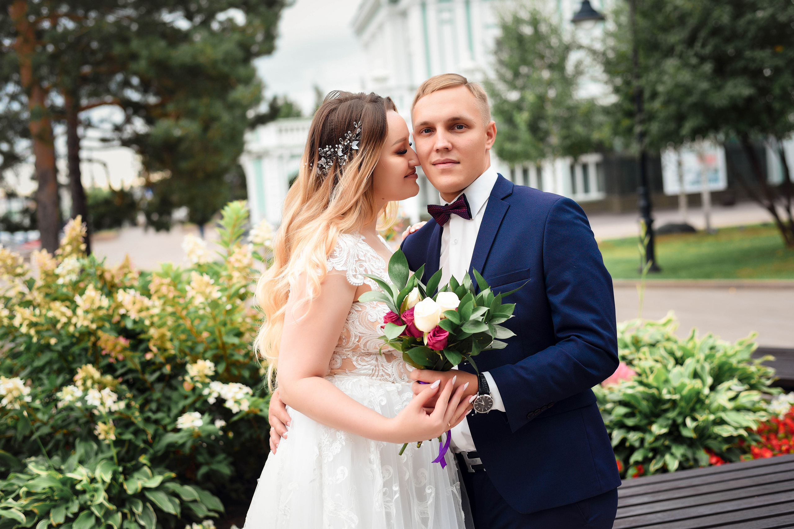 Летняя серия кадров с прогулки Александра и Юлии. Свадебный, семейный, детский, контент фотограф в Омске Максим Ильин