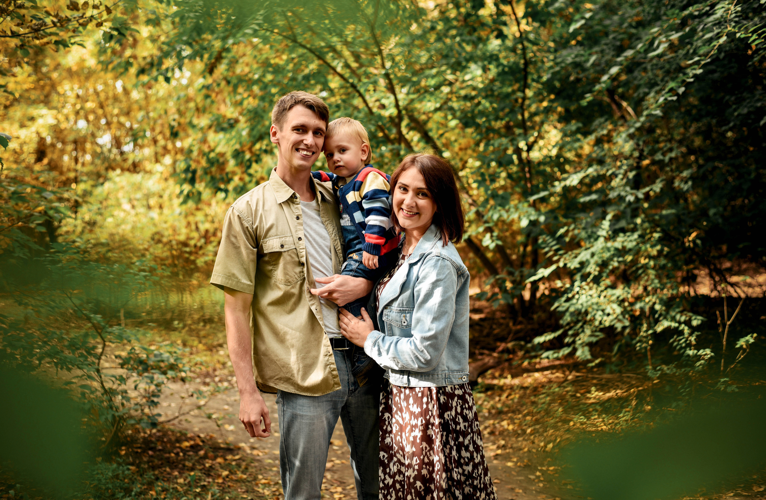 Прогулочные семейные, детские, индивидуальные фотосессии. Свадебный, семейный, детский, контент фотограф в Омске Максим Ильин