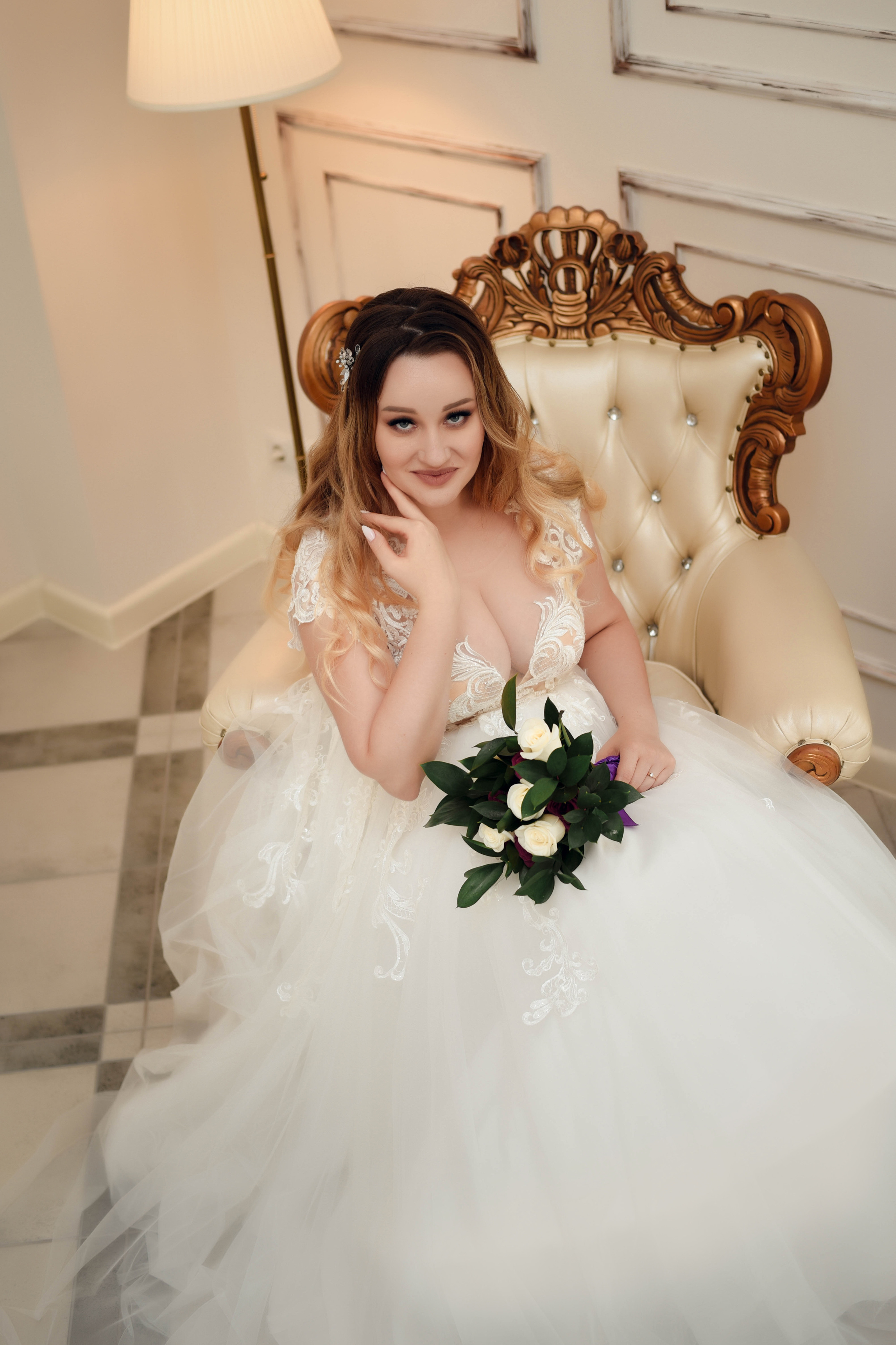 Летняя серия кадров с прогулки Александра и Юлии. Свадебный, семейный, детский, контент фотограф в Омске Максим Ильин