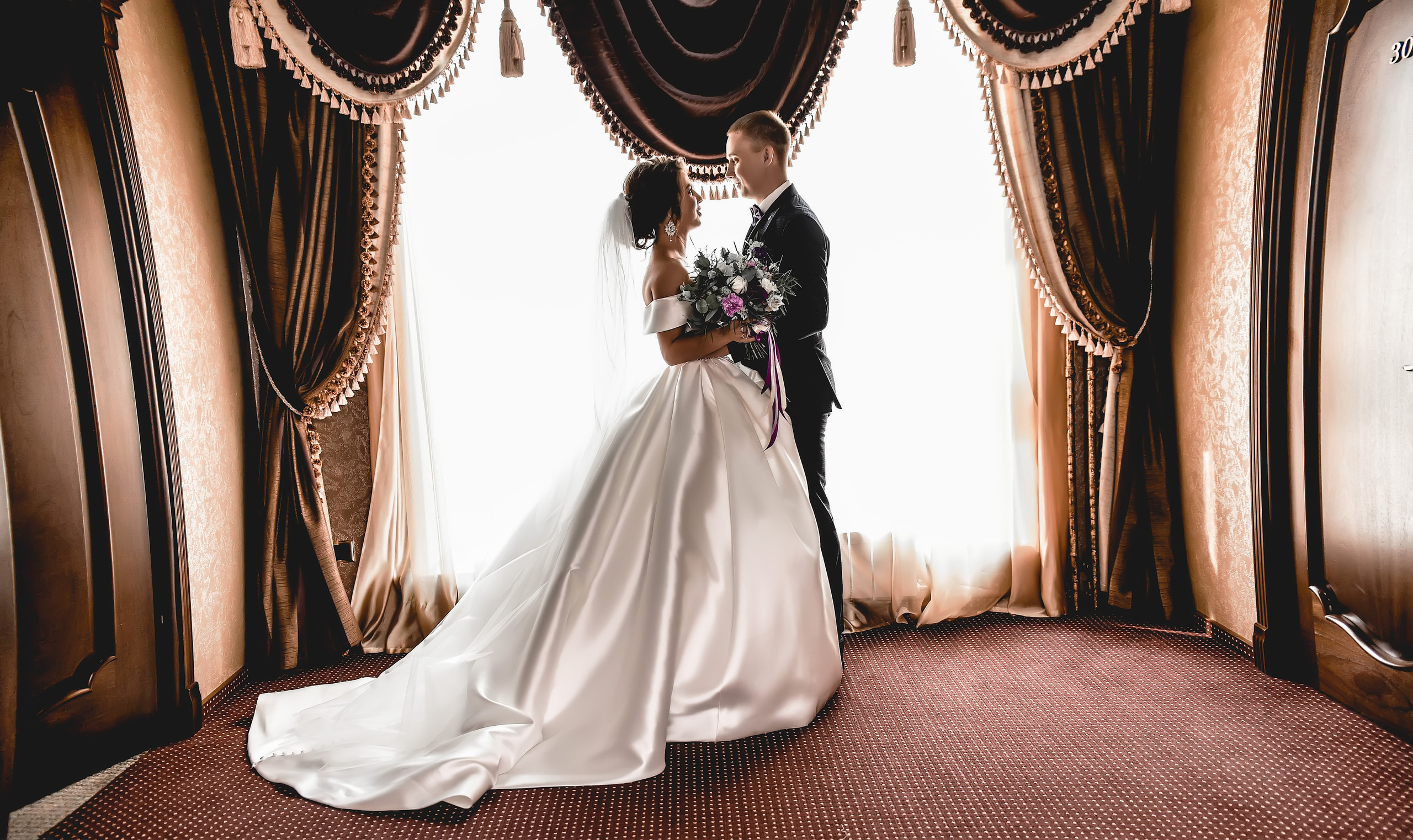 Яркая июльская история Алескандра и Инны. Свадебный, семейный, детский, контент фотограф в Омске Максим Ильин